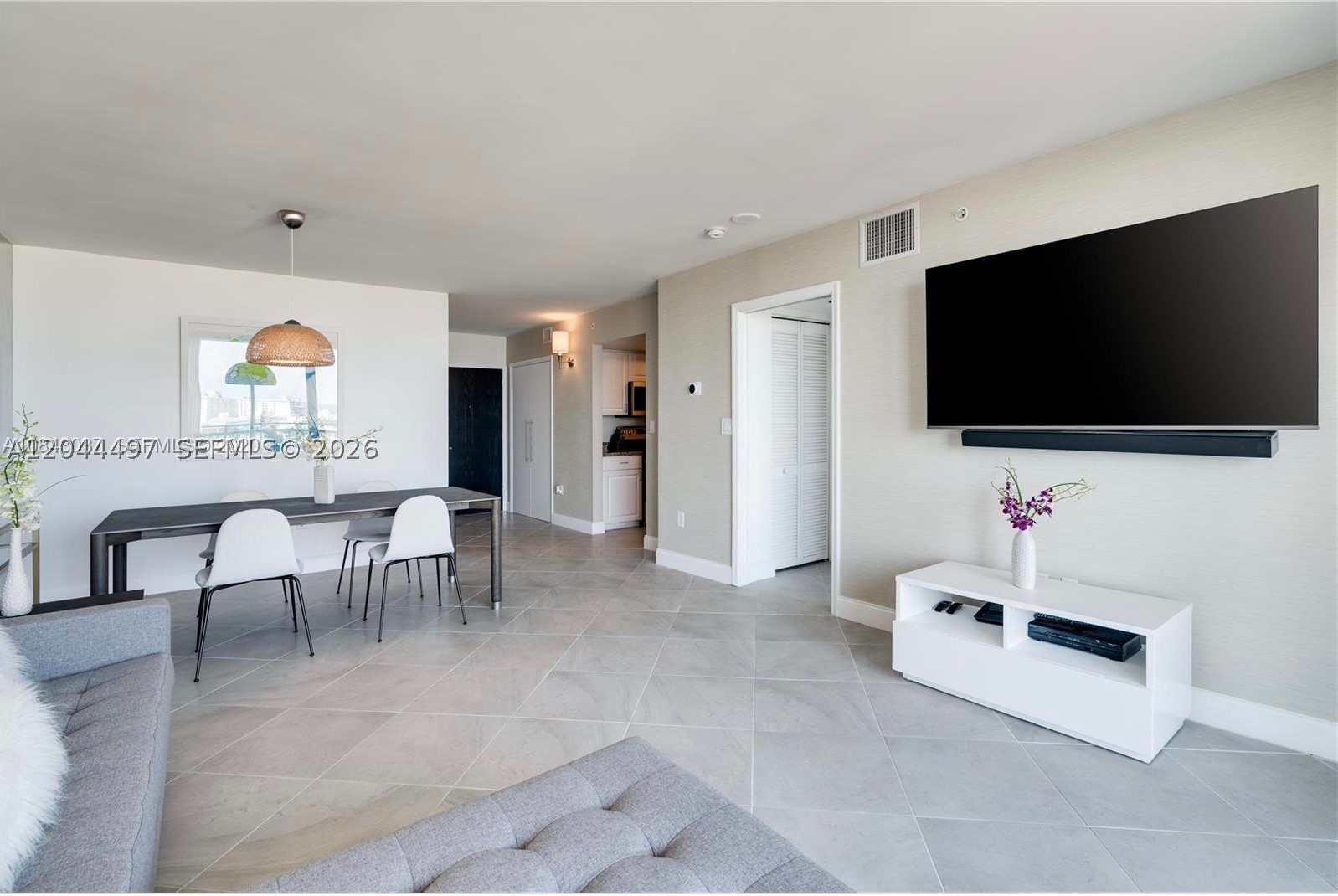 90 Alton Rd #1207, Miami Beach FL 33139