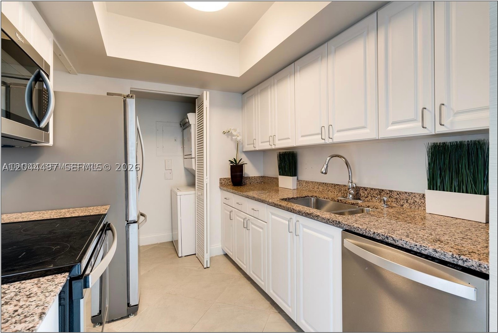 90 Alton Rd #1207, Miami Beach FL 33139
