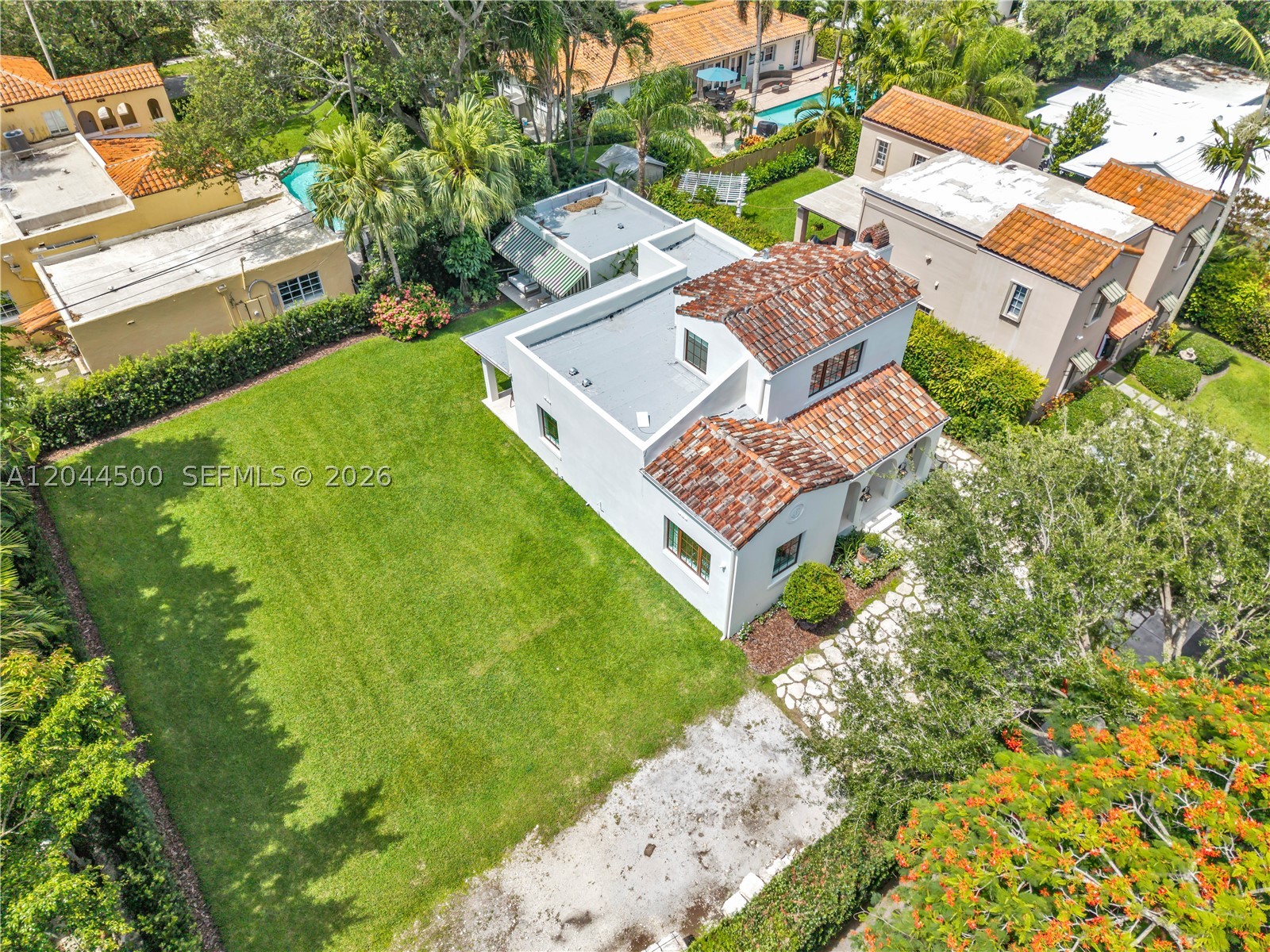 5730 SW 49th St, South Miami FL 33155