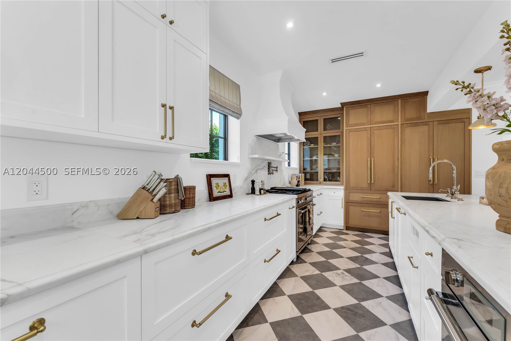 5730 SW 49th St, South Miami FL 33155