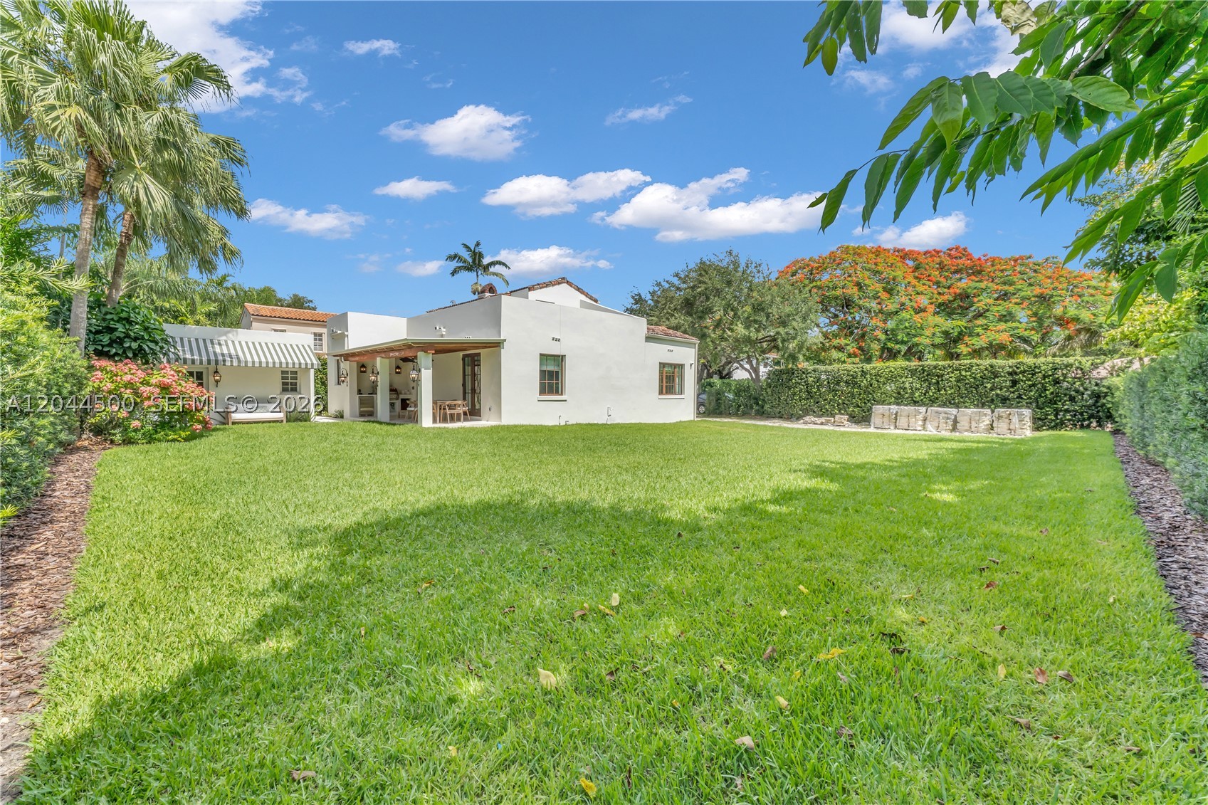 5730 SW 49th St, South Miami FL 33155
