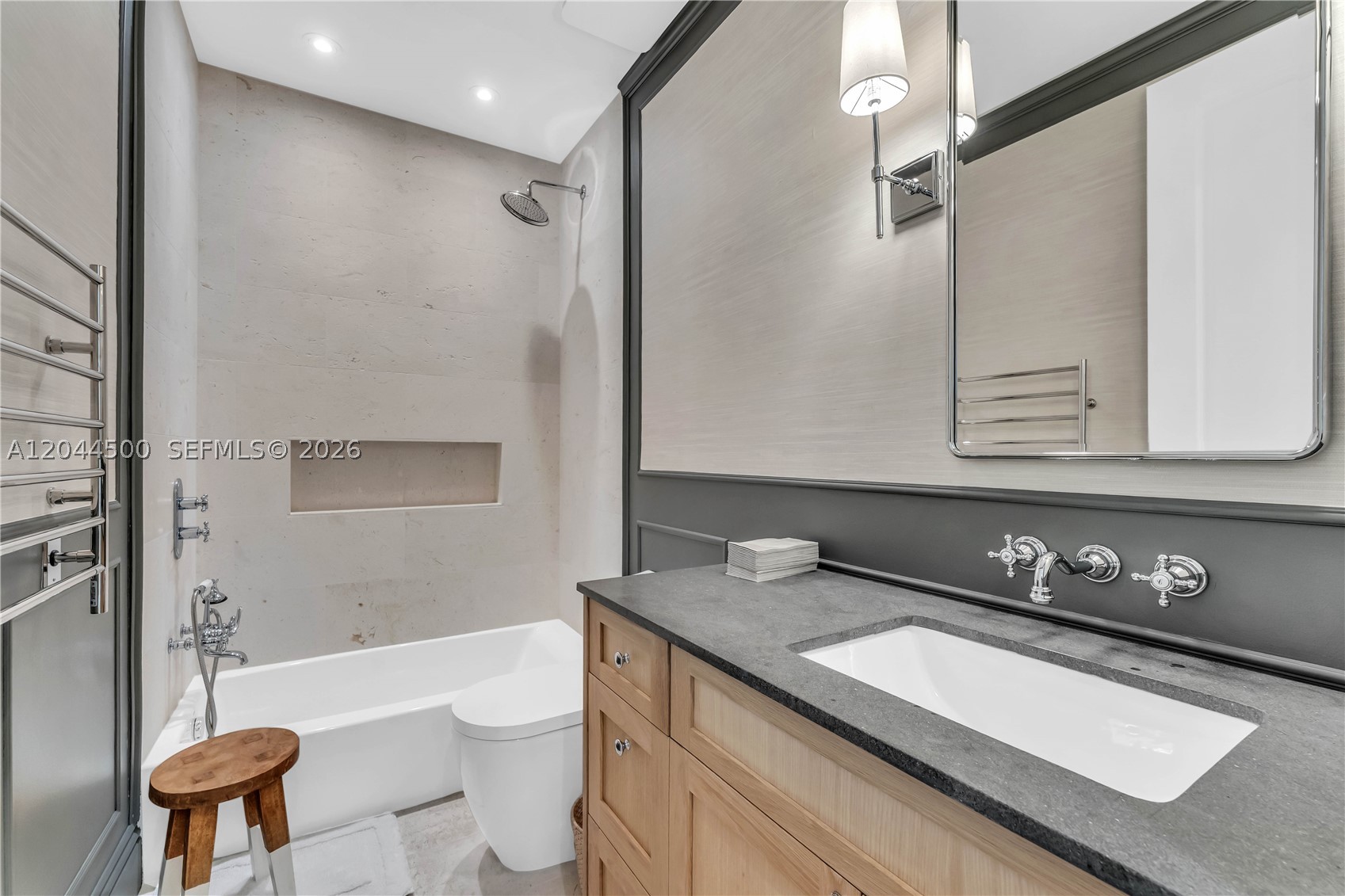 5730 SW 49th St, South Miami FL 33155