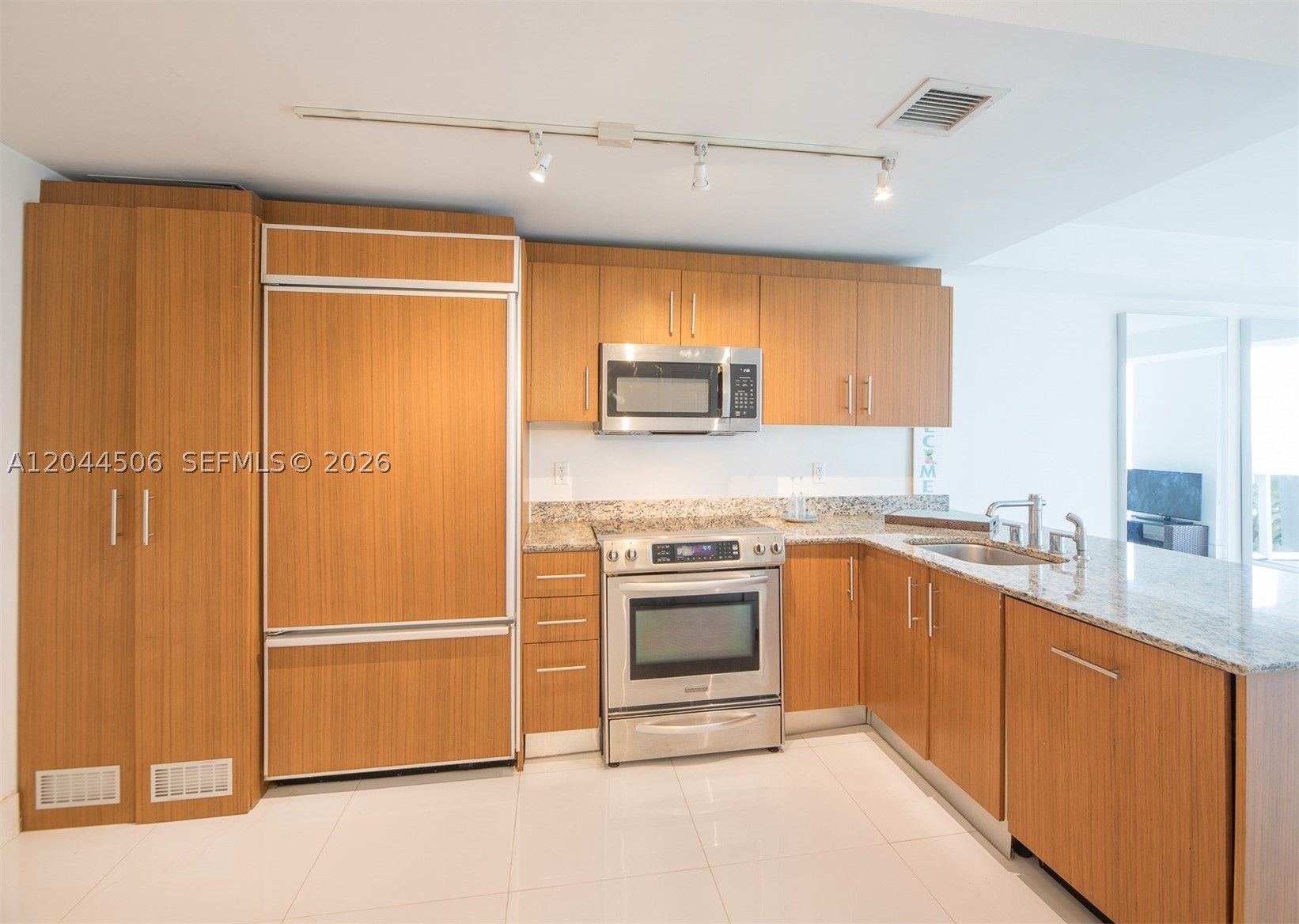 10275 E Collins Ave #502, Bal Harbour FL 33154