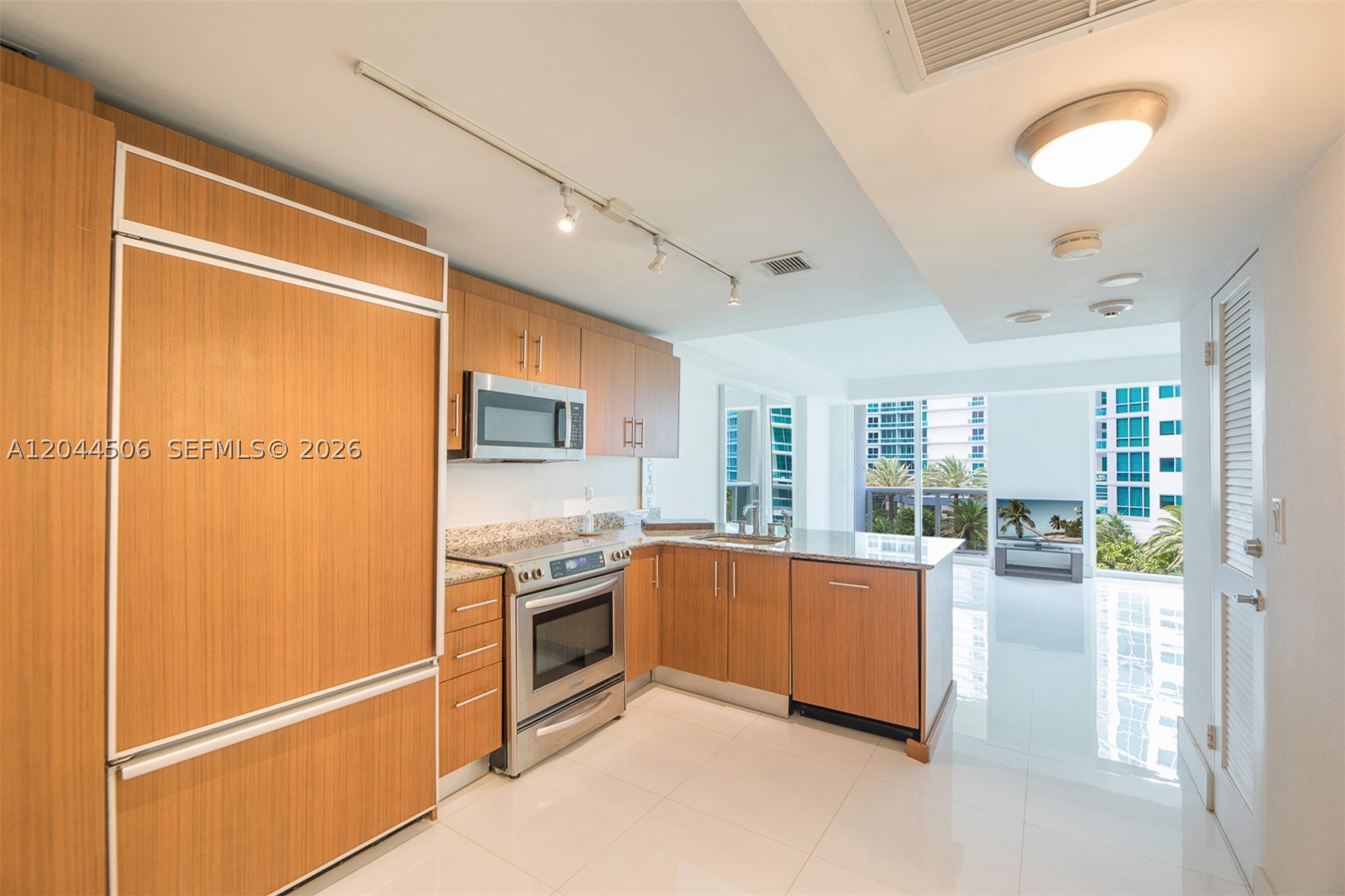 10275 E Collins Ave #502, Bal Harbour FL 33154