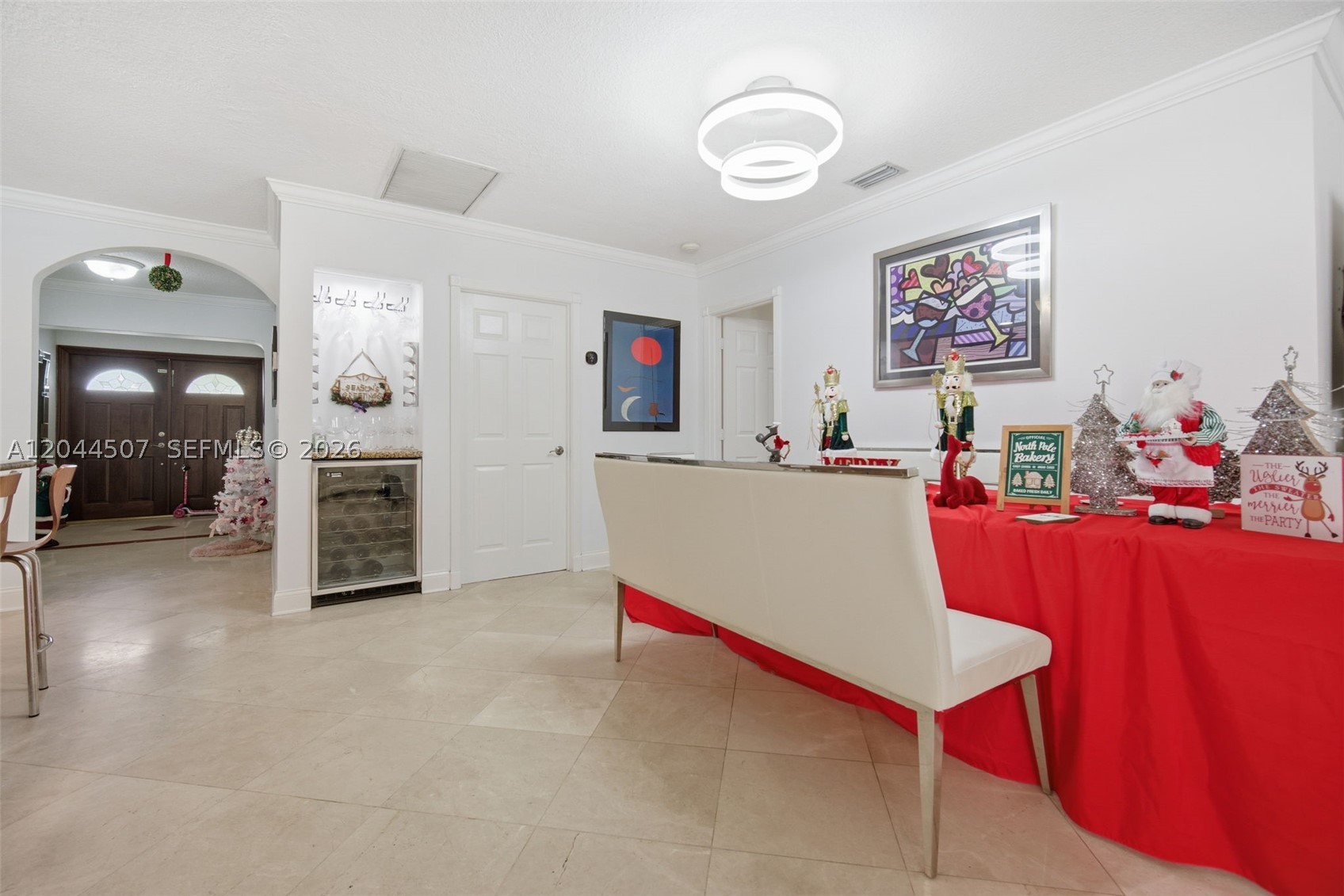 713 Diplomat Pkwy, Hallandale Beach FL 33009