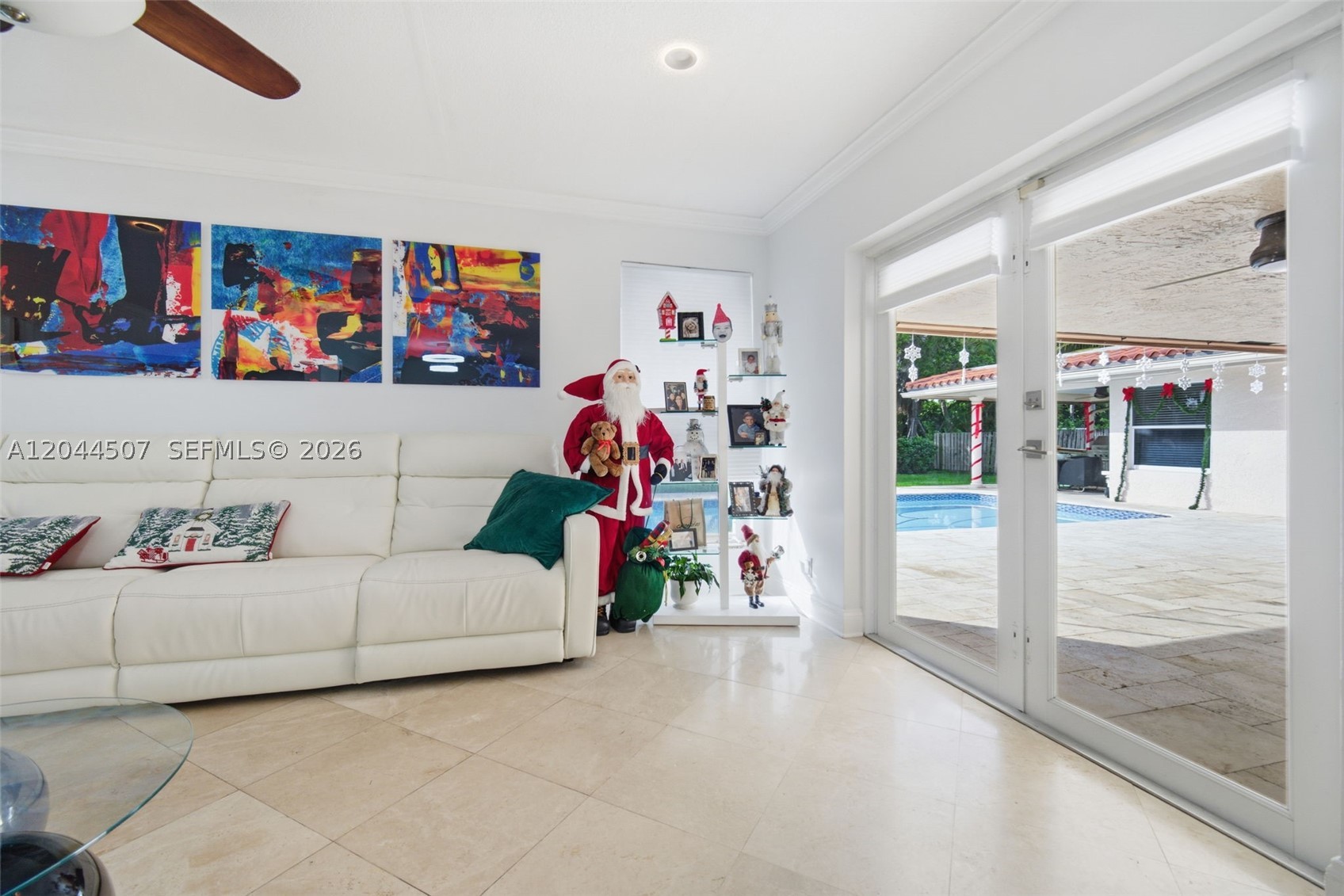 713 Diplomat Pkwy, Hallandale Beach FL 33009