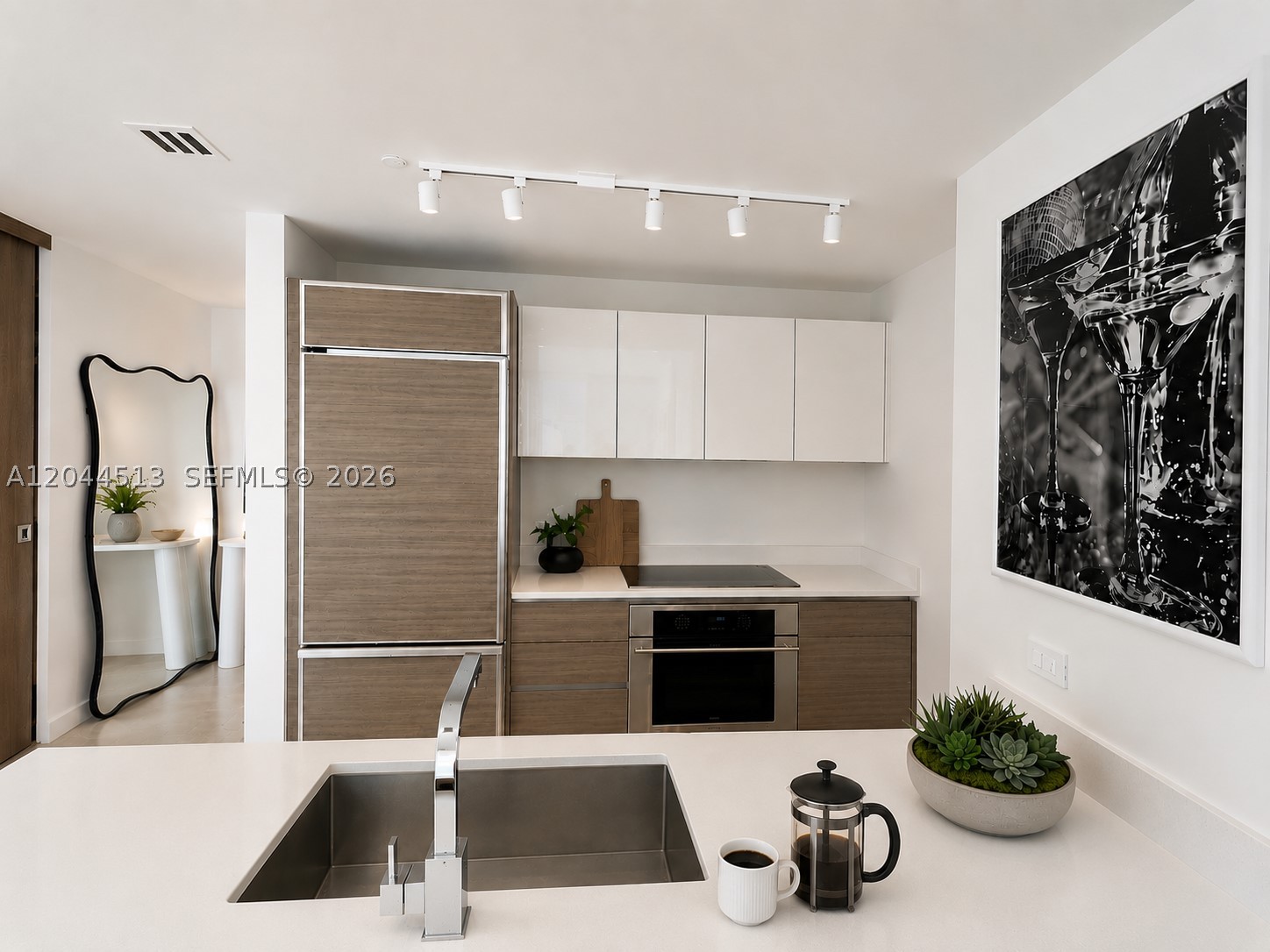 1100 S Miami Ave #2002, Miami FL 33130
