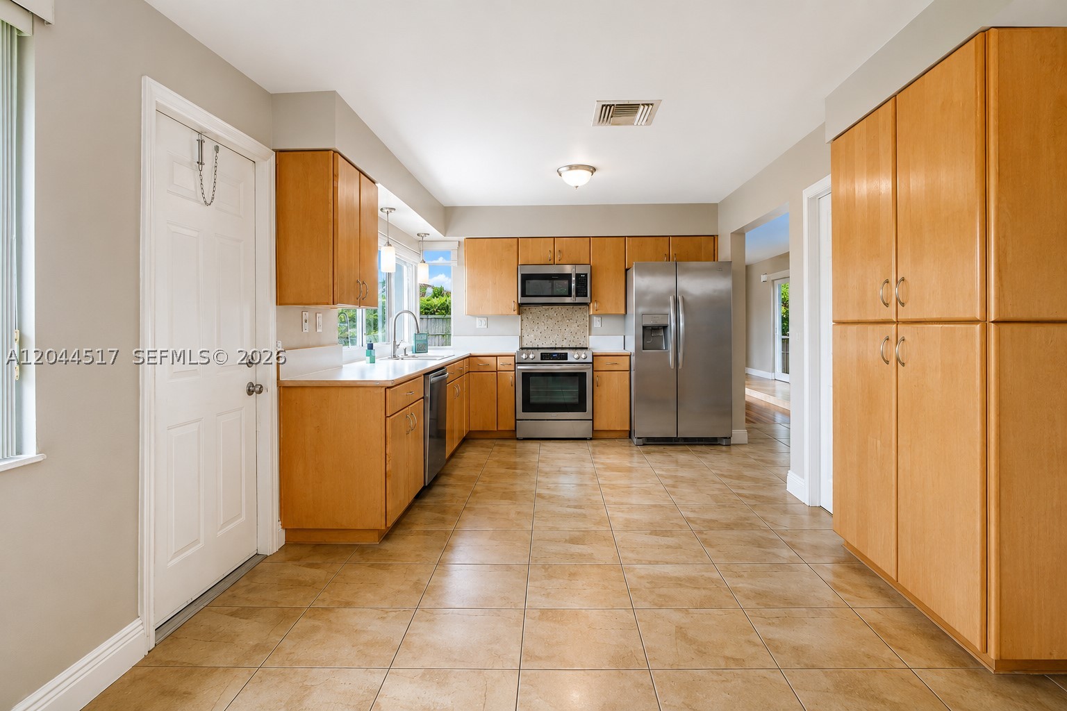 15445 SW 99th Ave #15445, Miami FL 33157