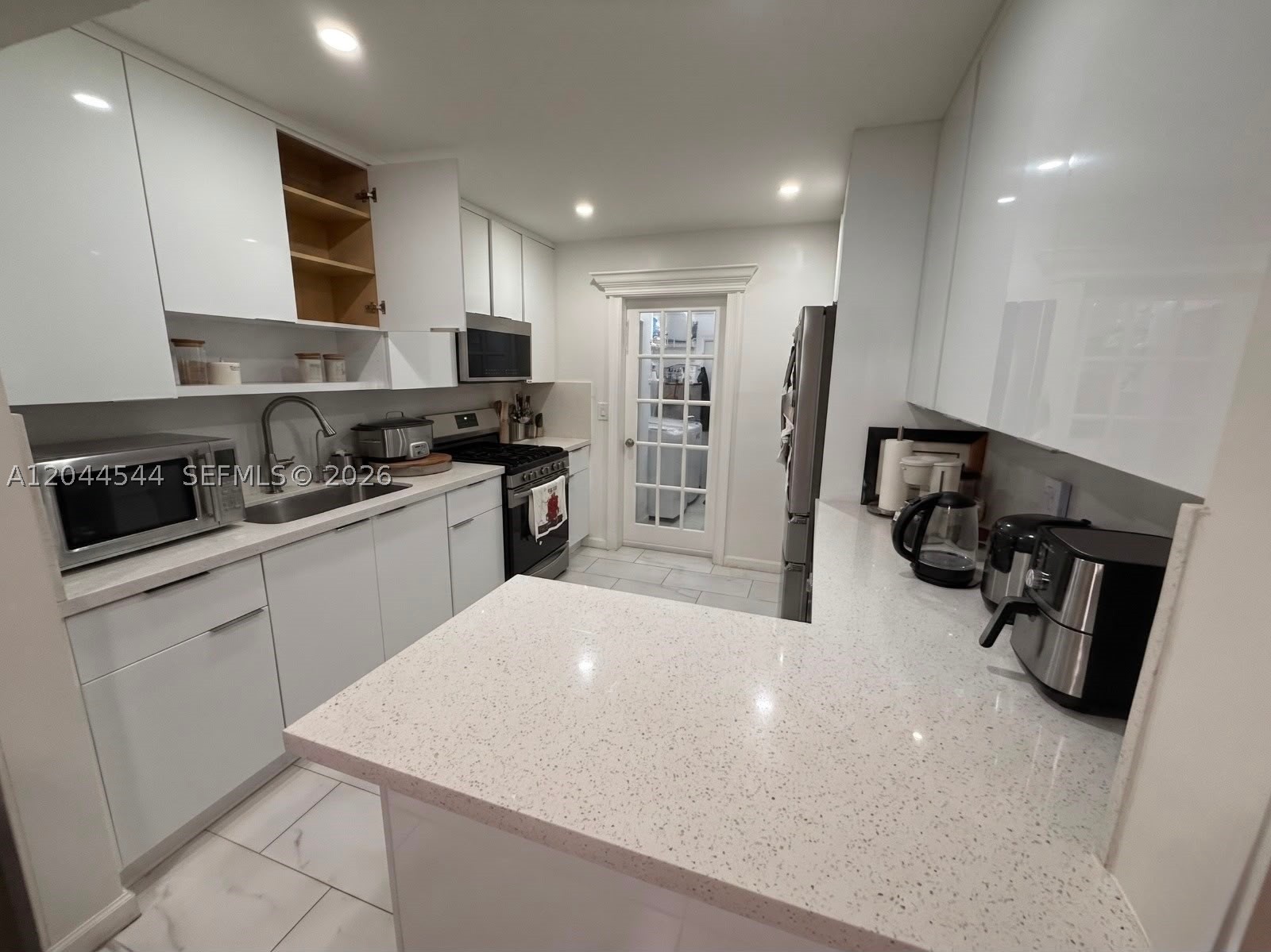 974 SE 1st St #974, Hialeah FL 33010