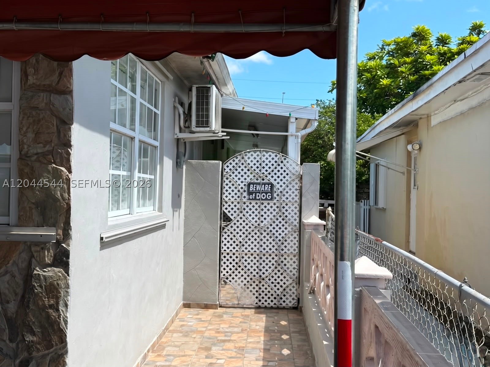 974 SE 1st St #974, Hialeah FL 33010