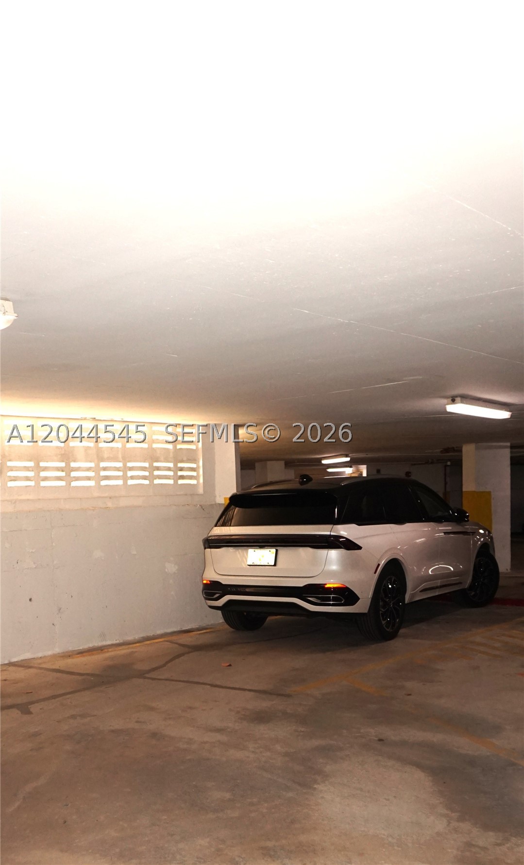 1111 Crandon Blvd #B705, Key Biscayne FL 33149