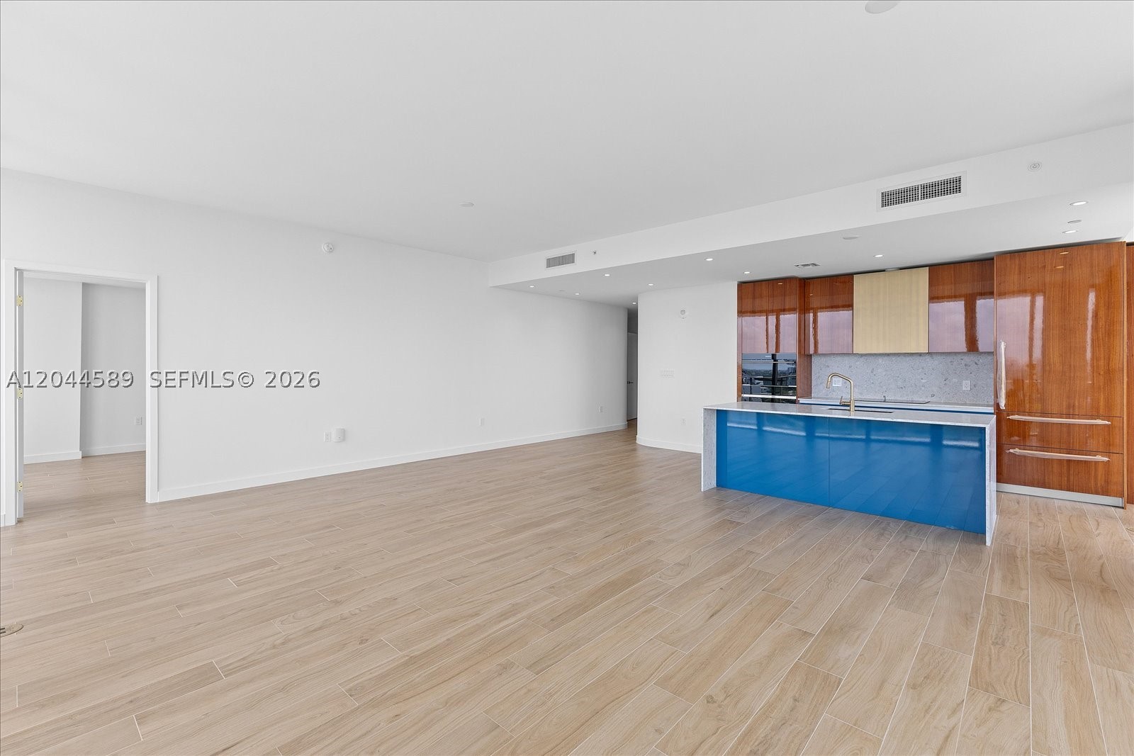 2678 Tigertail Ave #1001, Miami FL 33133