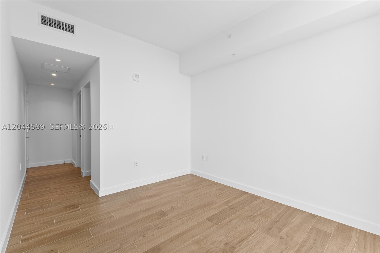 2678 Tigertail Ave #1001, Miami FL 33133