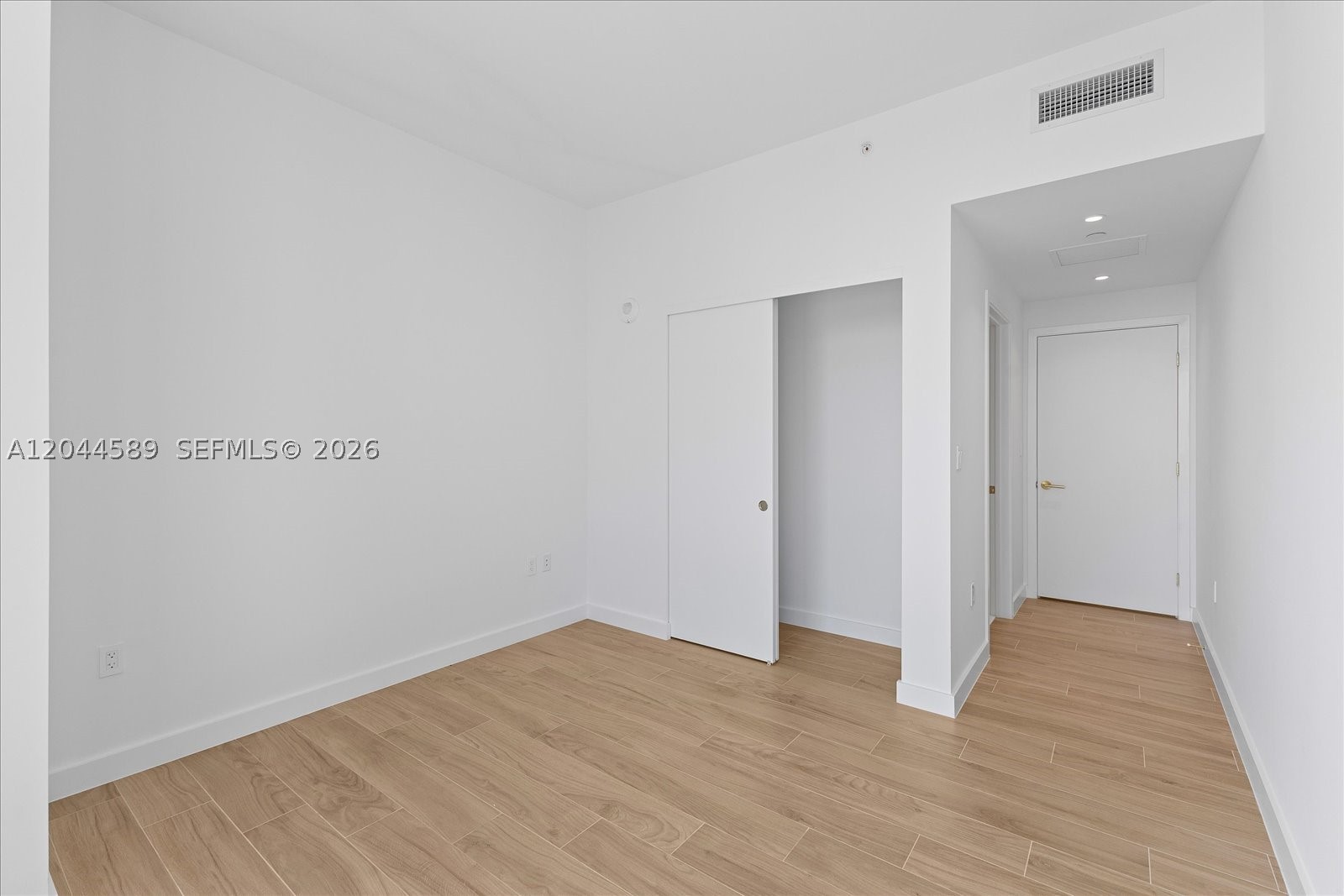 2678 Tigertail Ave #1001, Miami FL 33133