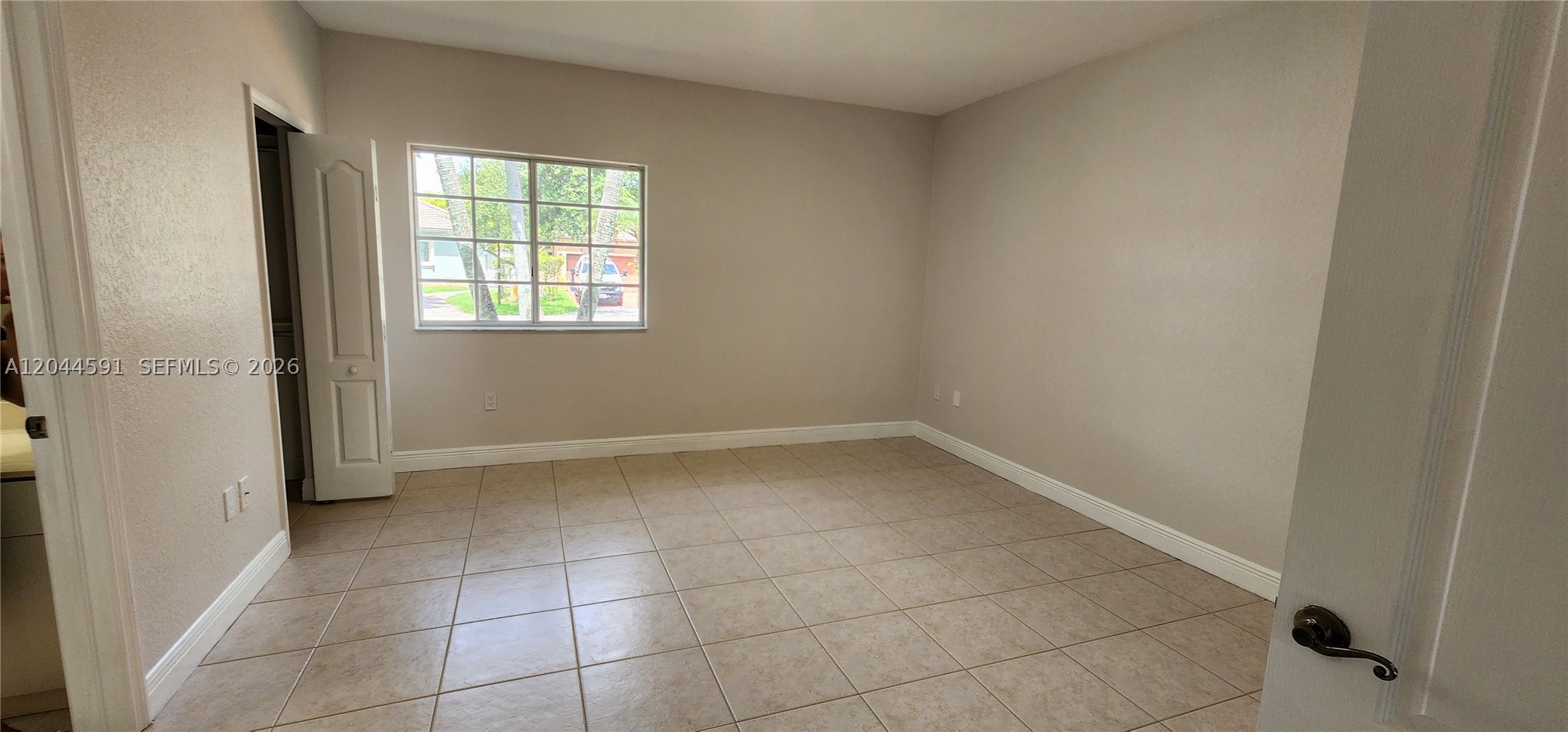 16507 NW 91st Ave, Miami Lakes FL 33018
