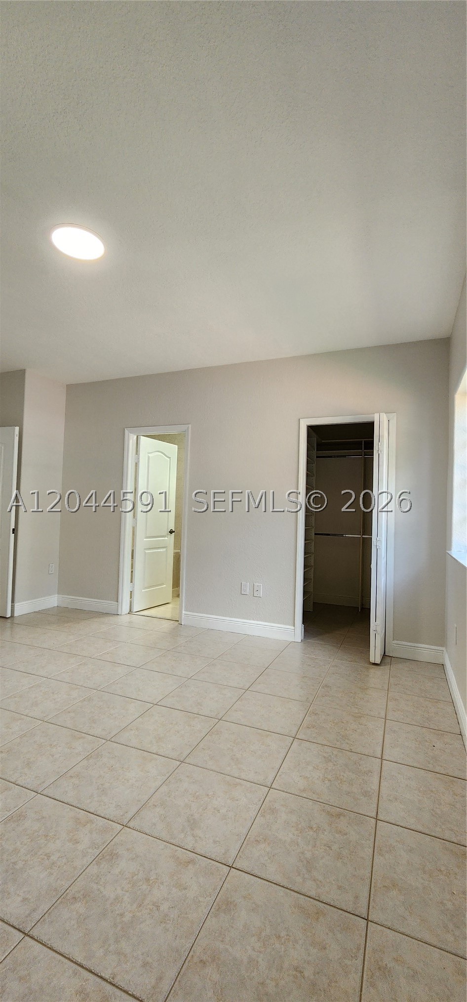 16507 NW 91st Ave, Miami Lakes FL 33018