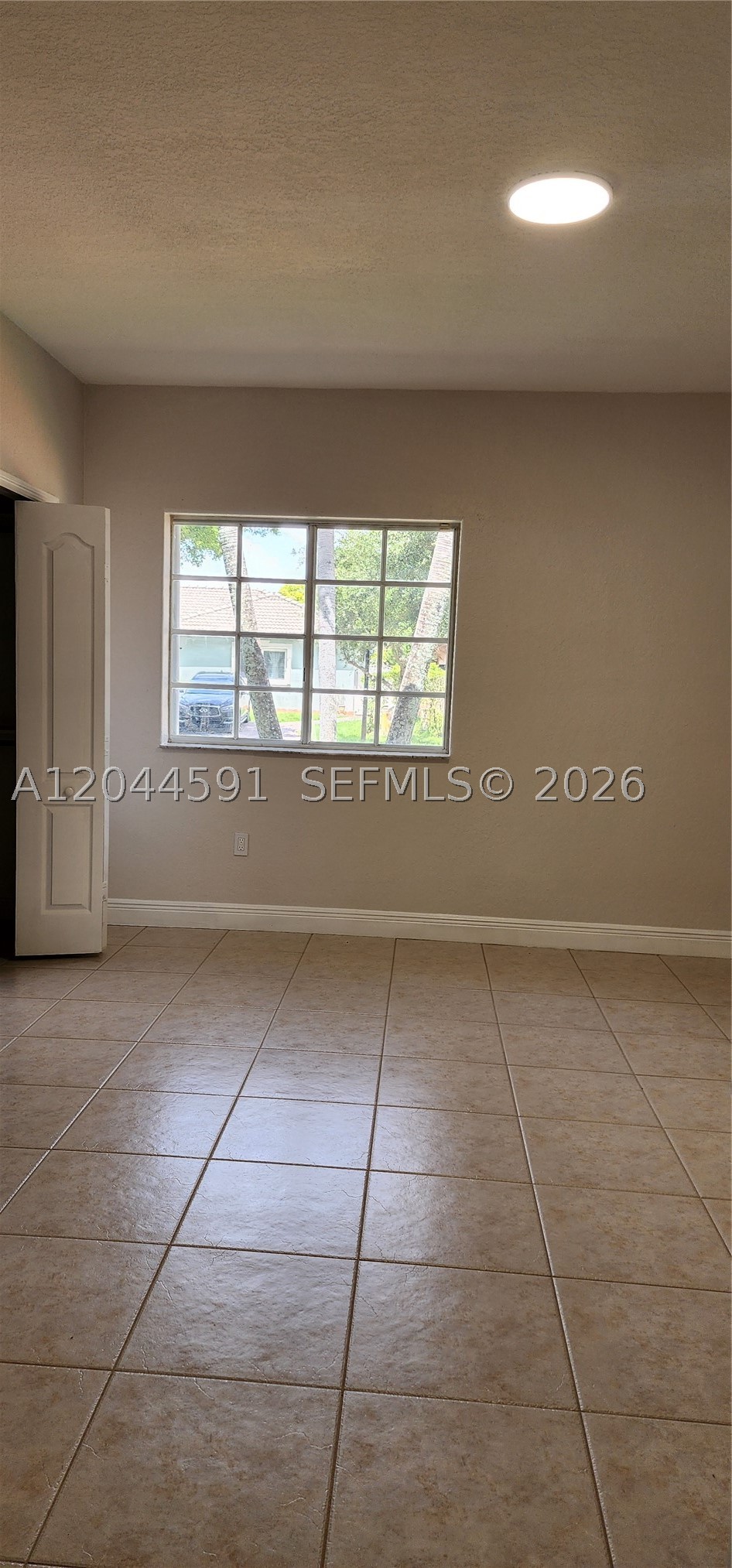 16507 NW 91st Ave, Miami Lakes FL 33018