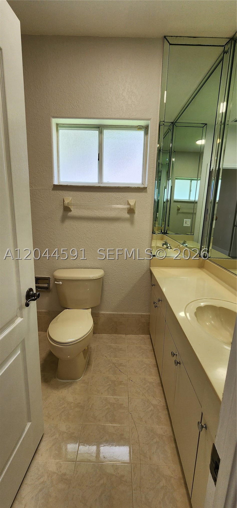 16507 NW 91st Ave, Miami Lakes FL 33018
