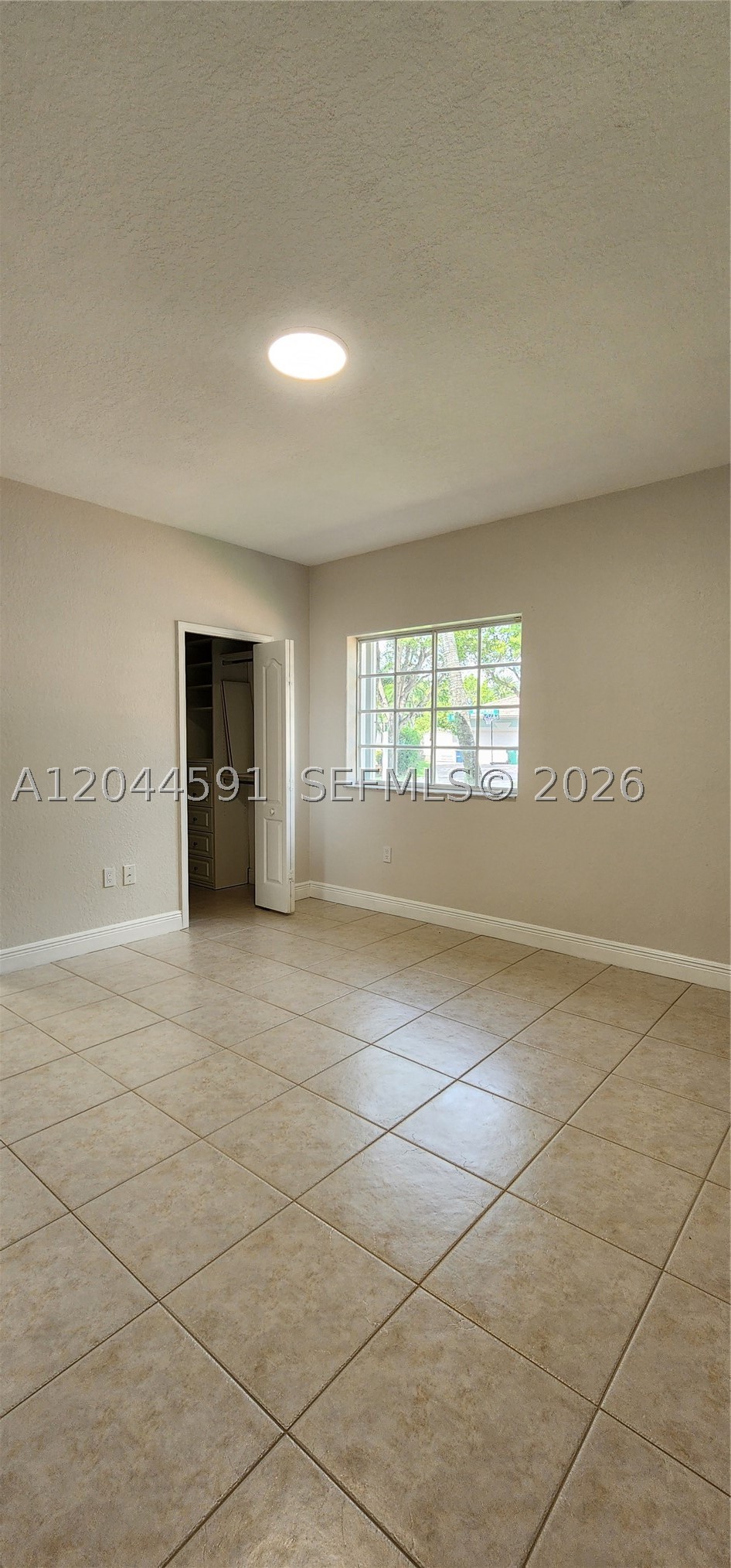 16507 NW 91st Ave, Miami Lakes FL 33018