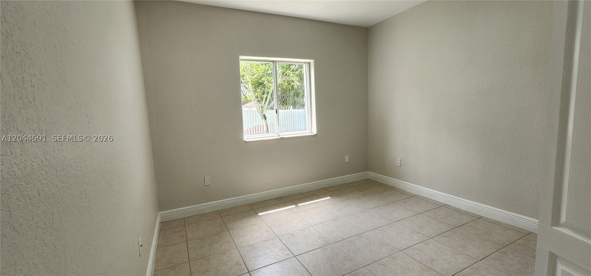 16507 NW 91st Ave, Miami Lakes FL 33018