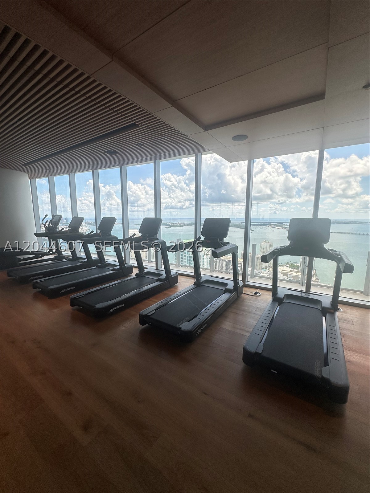 300 Biscayne Blvd Way #1909, Miami FL 33131