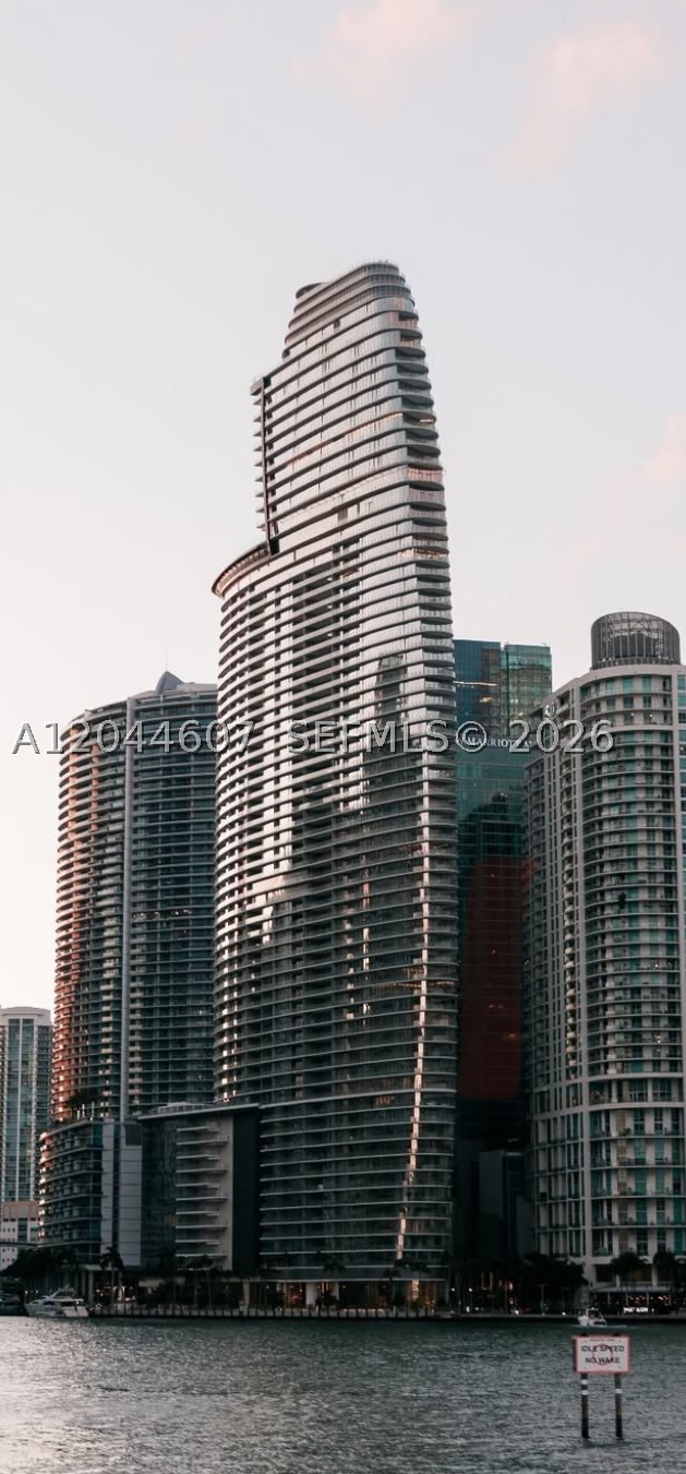 300 Biscayne Blvd Way #1909, Miami FL 33131
