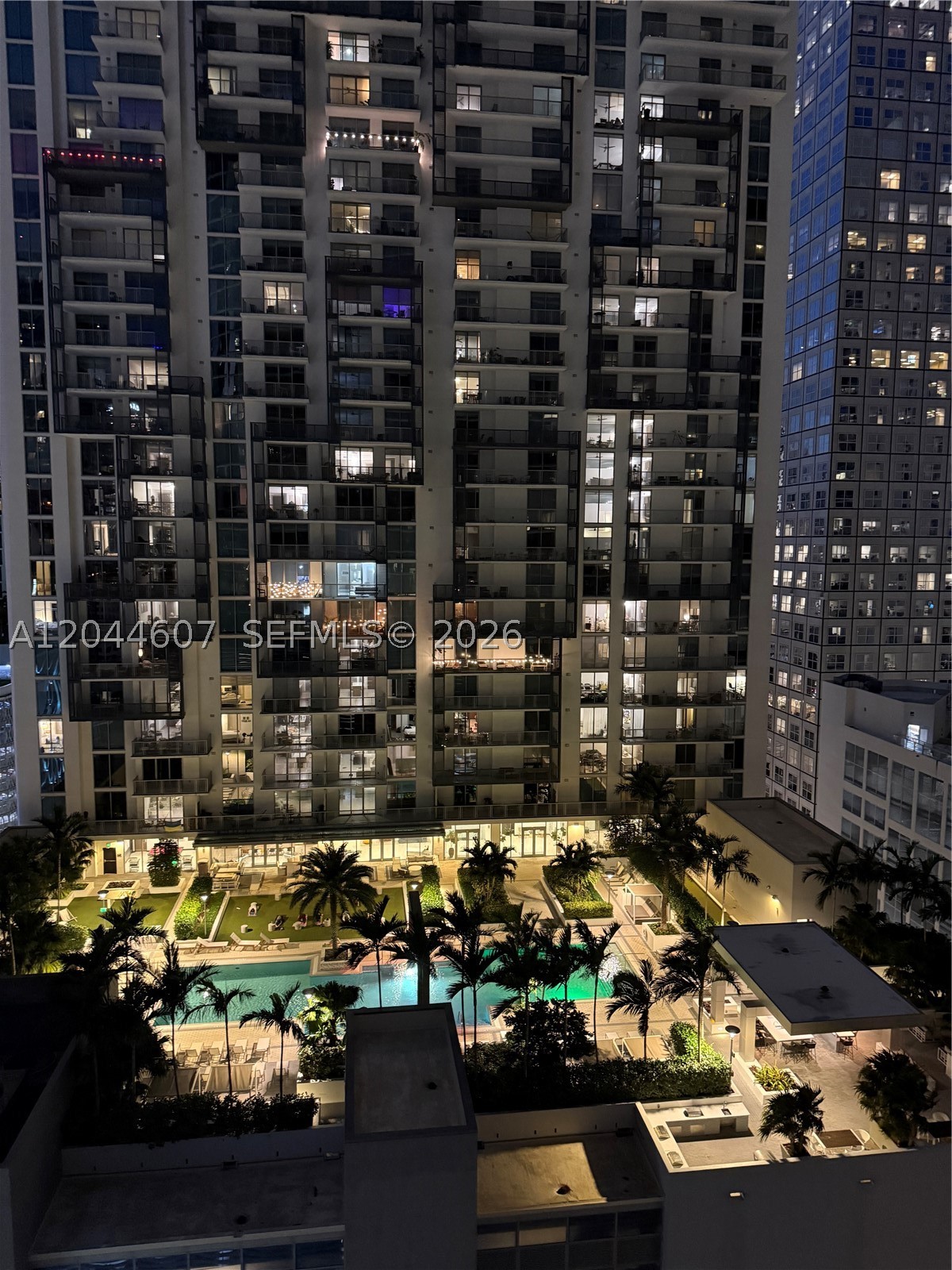 300 Biscayne Blvd Way #1909, Miami FL 33131