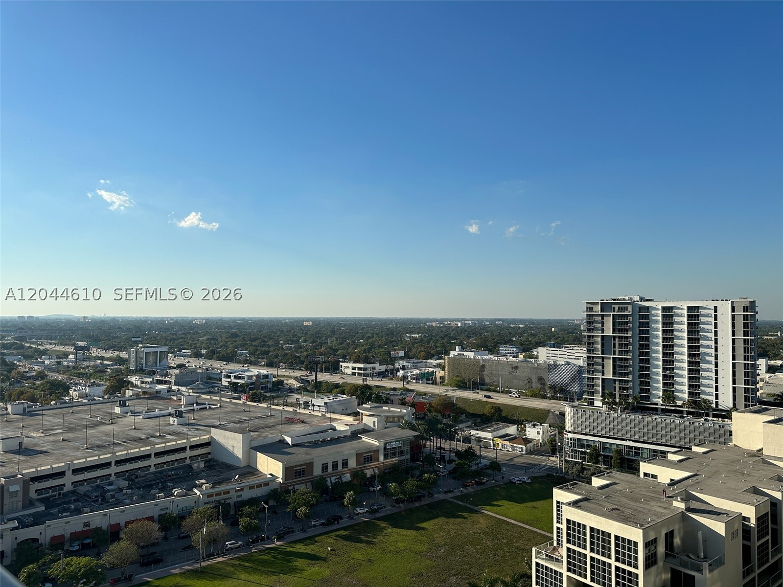 121 NE 34th St #1915, Miami FL 33137