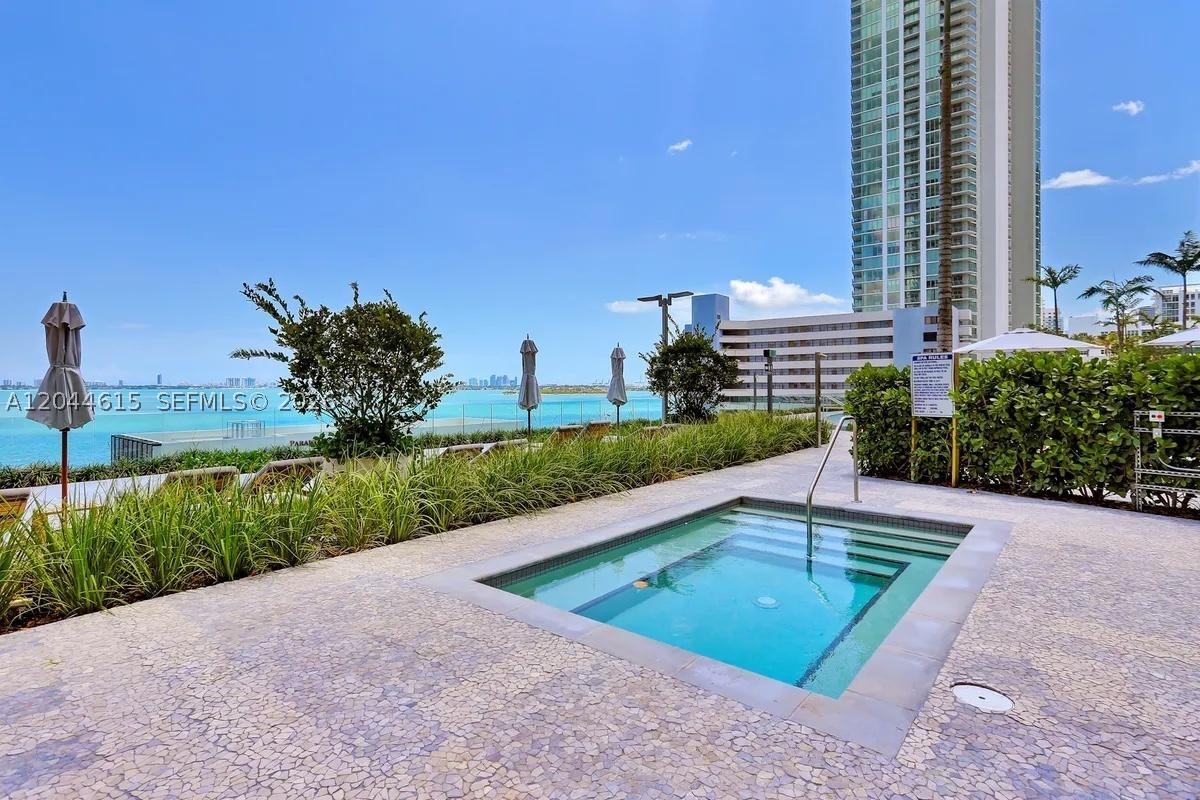 650 NE 32nd St #4805, Miami FL 33137