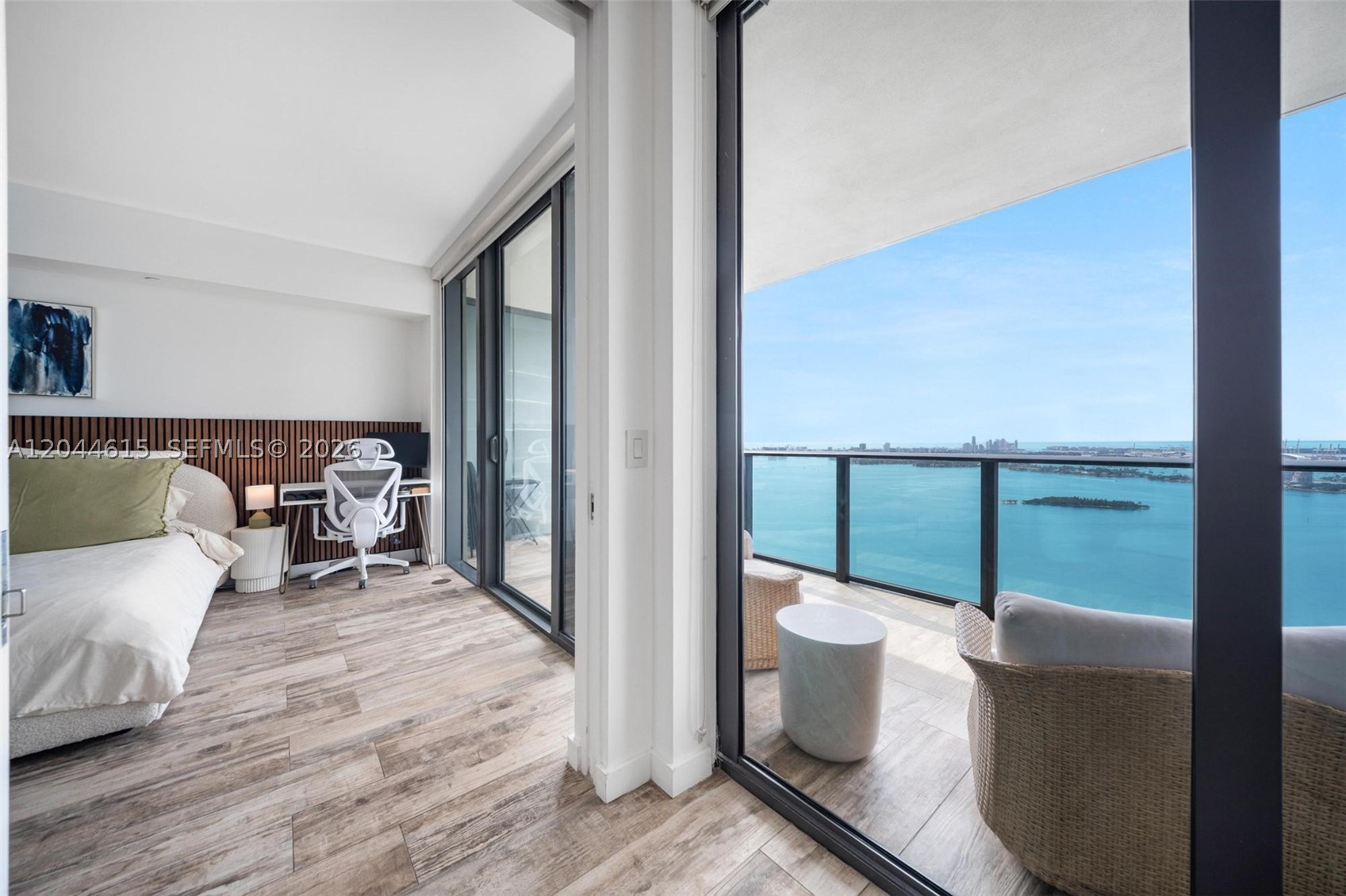 650 NE 32nd St #4805, Miami FL 33137