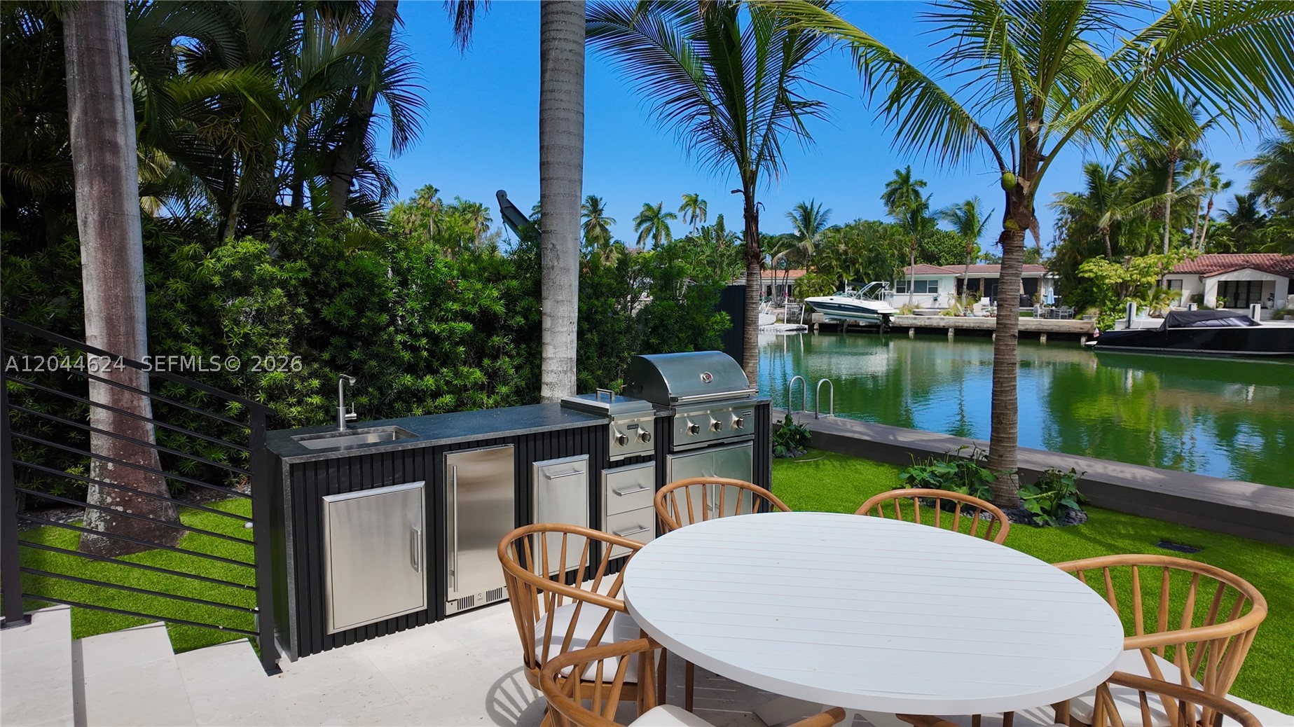 570 S Shore Dr, Miami Beach FL 33141
