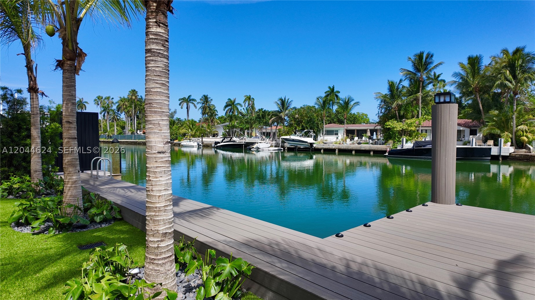 570 S Shore Dr, Miami Beach FL 33141