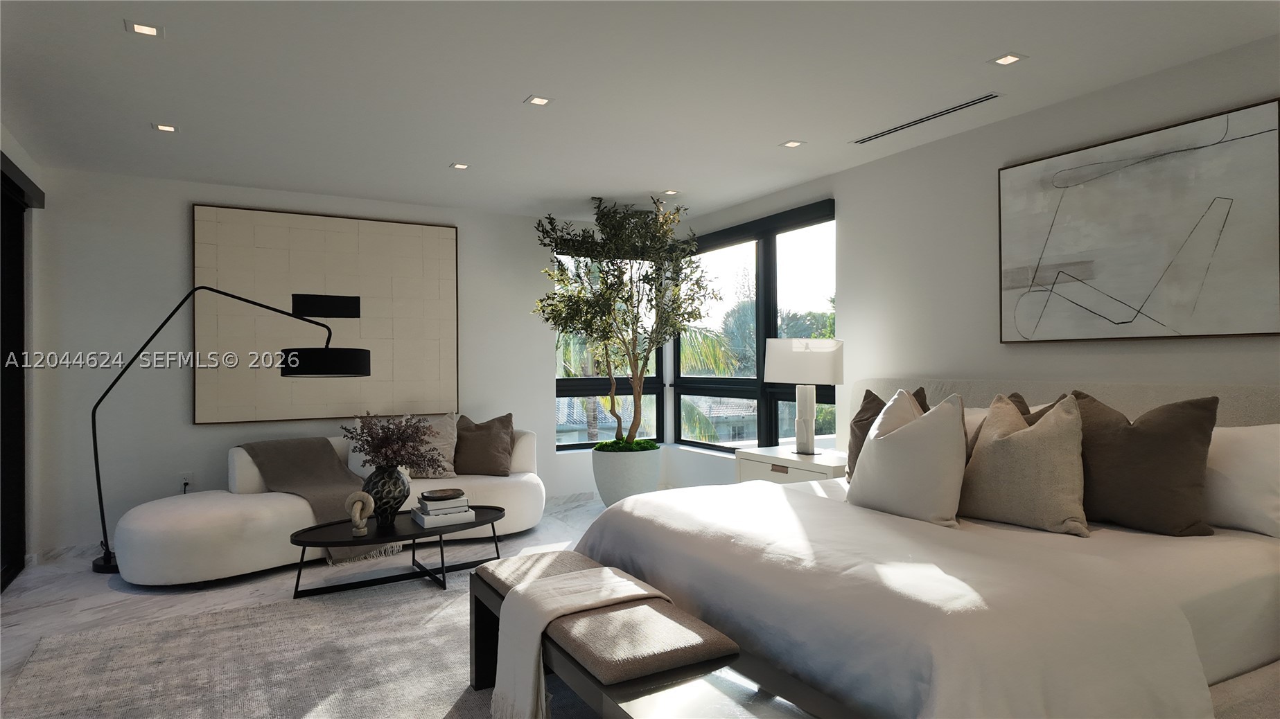 570 S Shore Dr, Miami Beach FL 33141