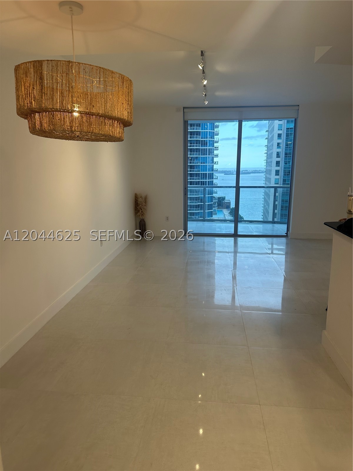 1060 Brickell Ave #2505, Miami FL 33131