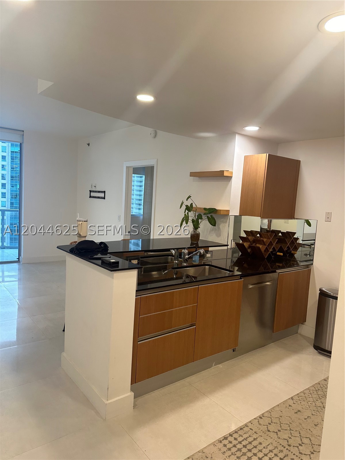 1060 Brickell Ave #2505, Miami FL 33131