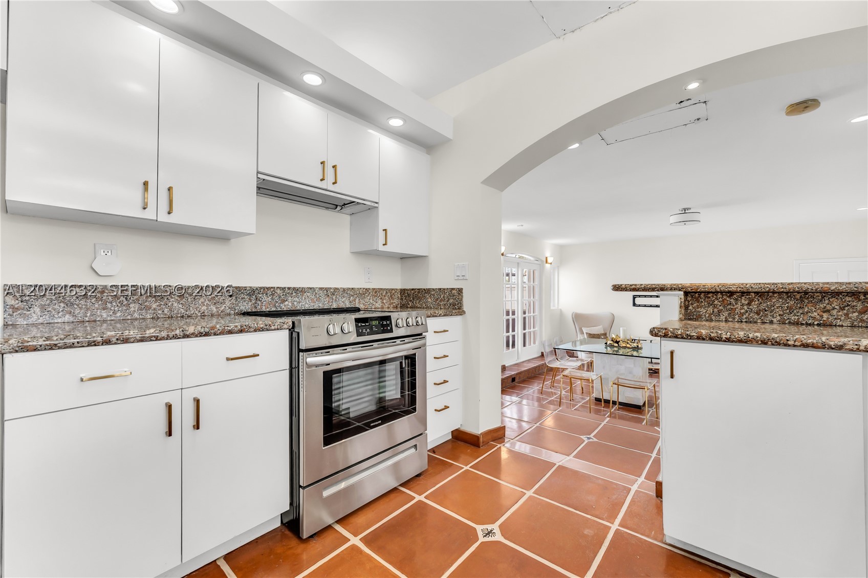 7500 W Treasure Dr, North Bay Village FL 33141