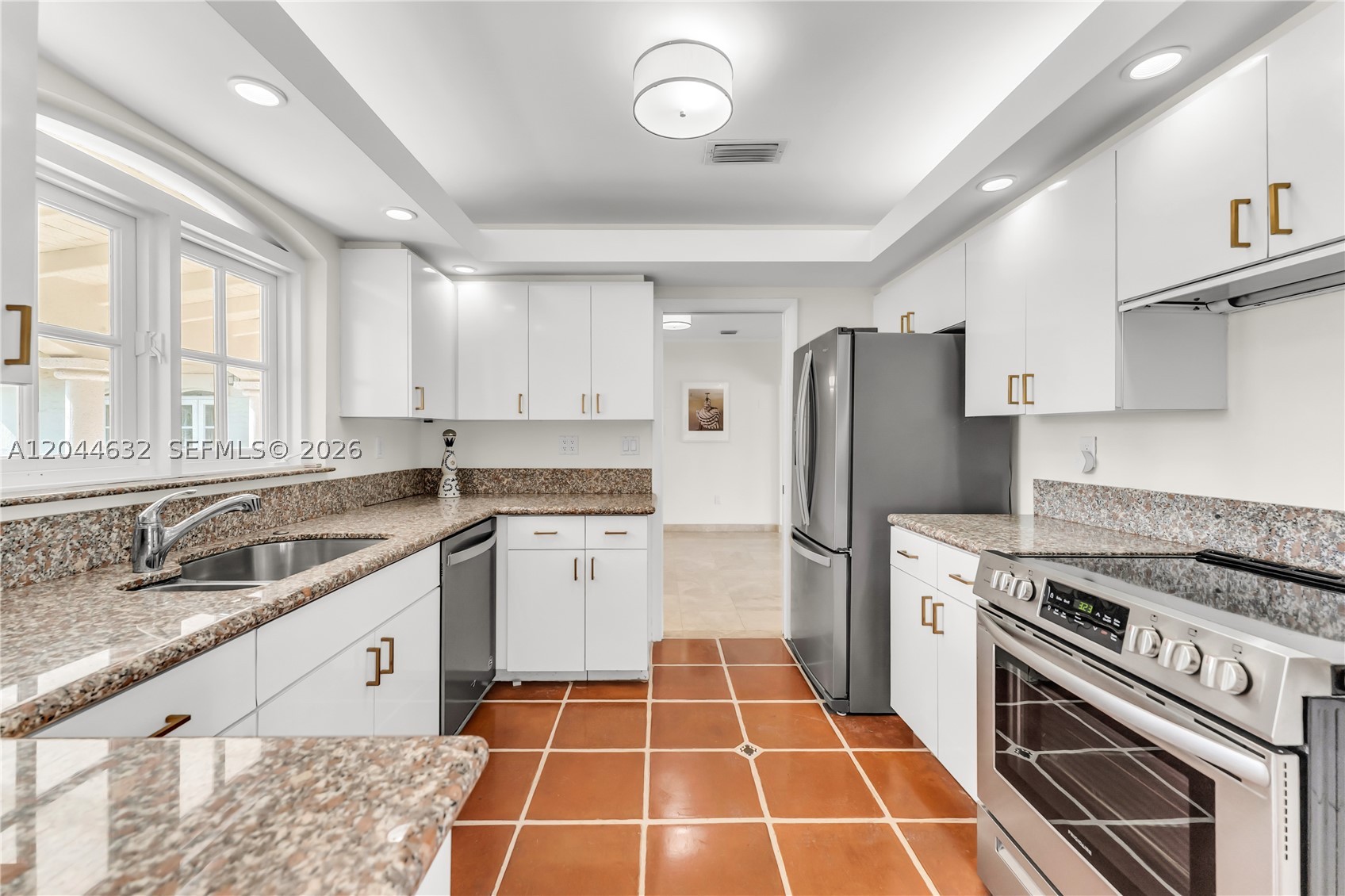 7500 W Treasure Dr, North Bay Village FL 33141