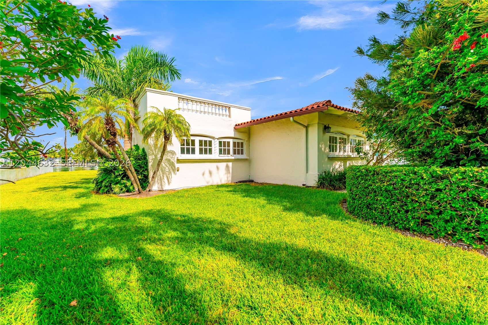 7500 W Treasure Dr, North Bay Village FL 33141