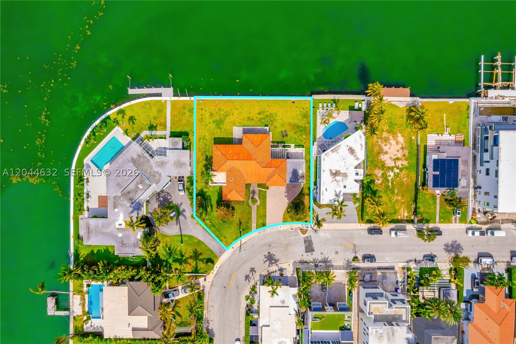 7500 W Treasure Dr, North Bay Village FL 33141