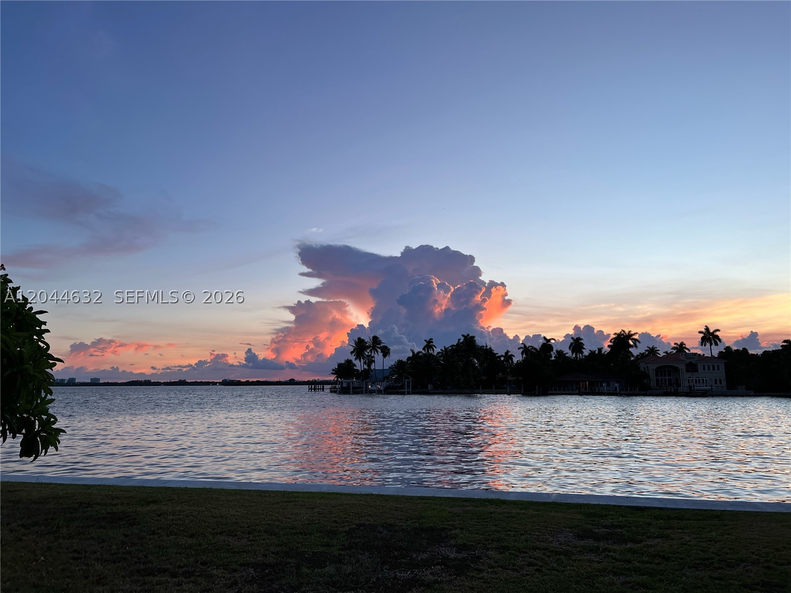 7500 W Treasure Dr, North Bay Village FL 33141