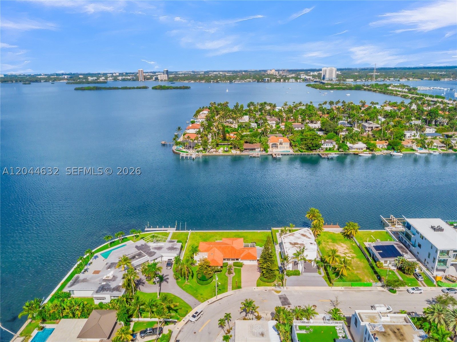 7500 W Treasure Dr, North Bay Village FL 33141