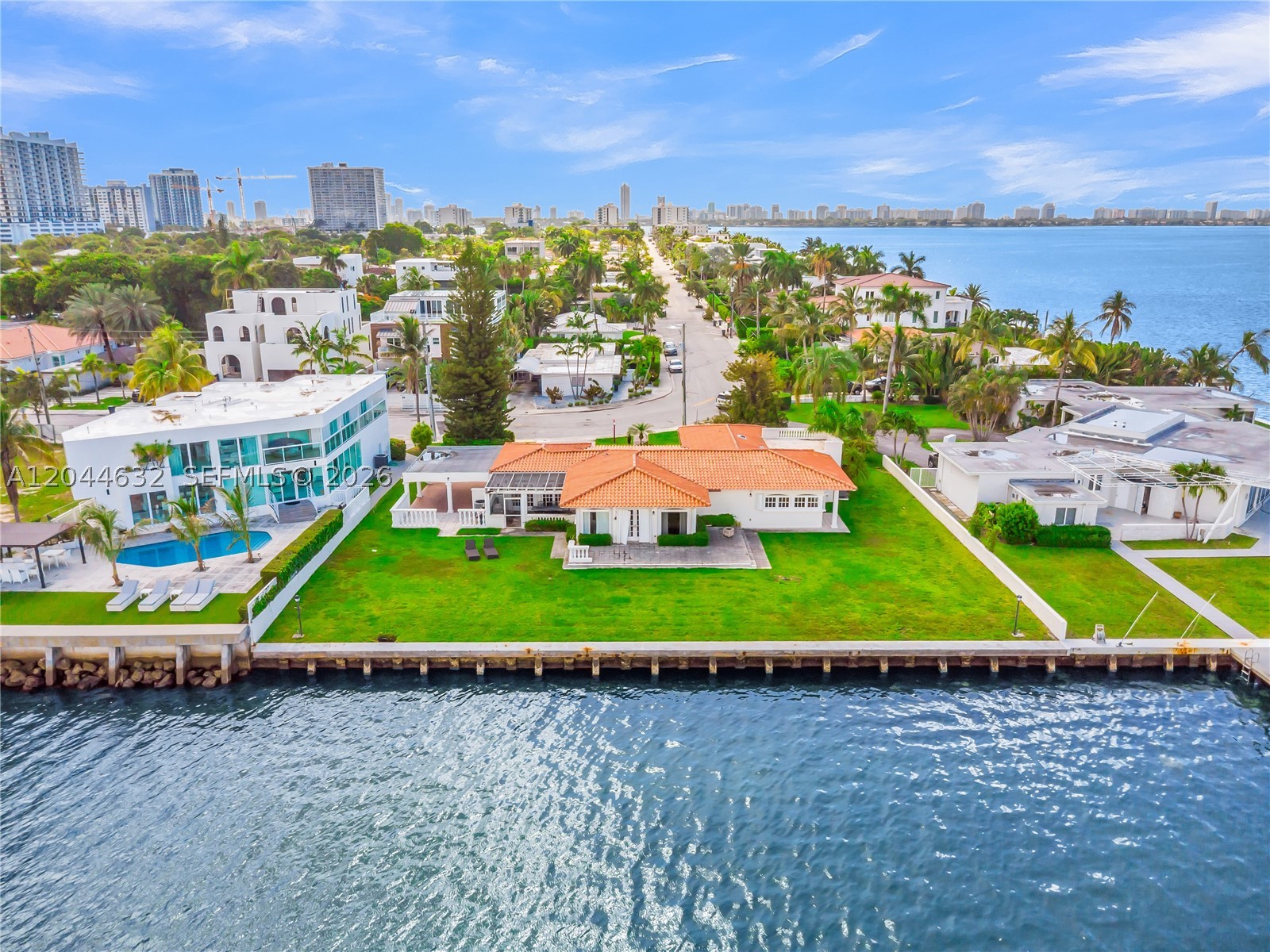 7500 W Treasure Dr, North Bay Village FL 33141