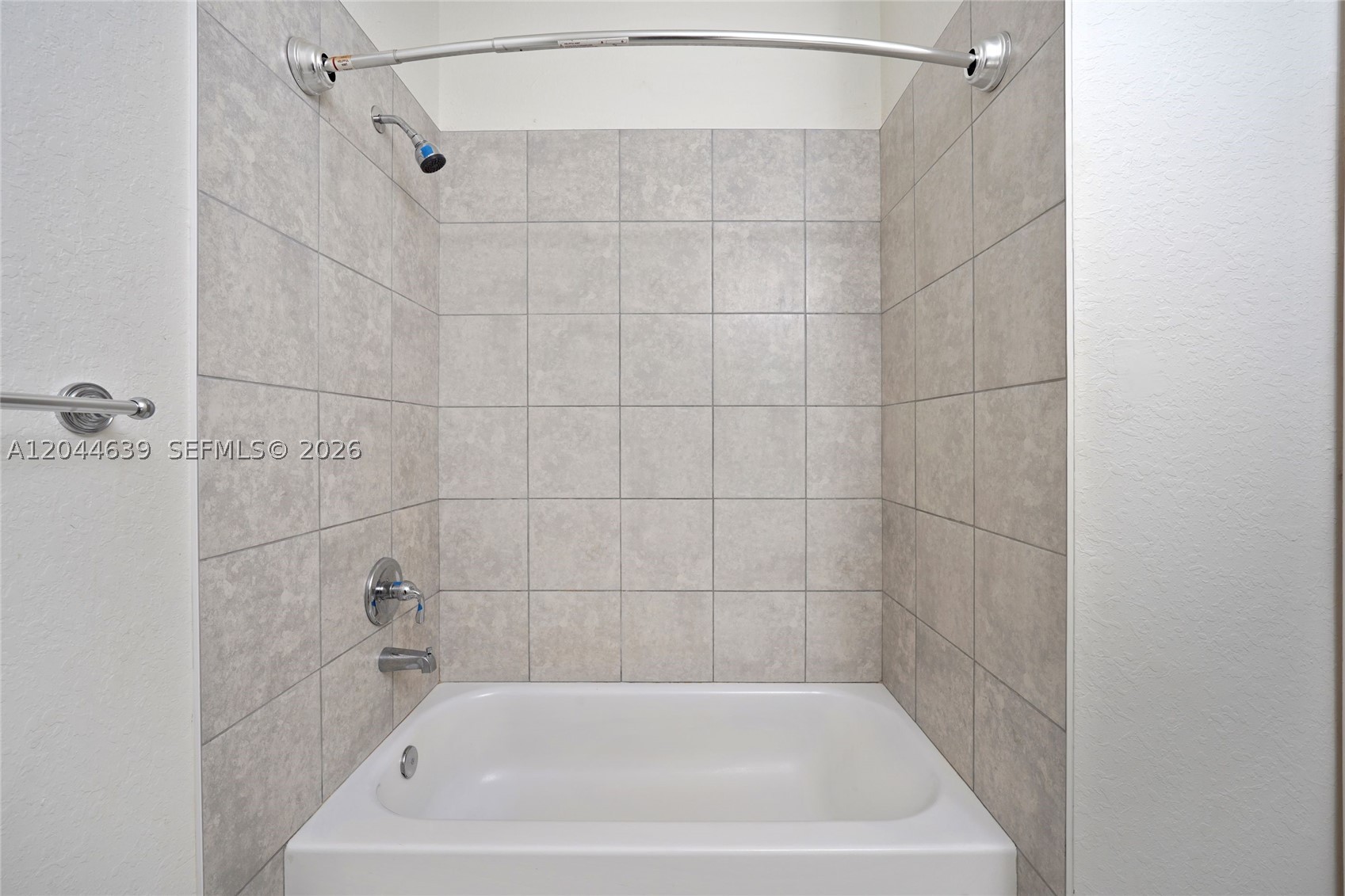 10709 NW 81st Ln, Doral FL 33178