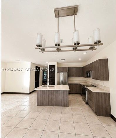 15668 NW 91st Ct, Miami Lakes FL 33018