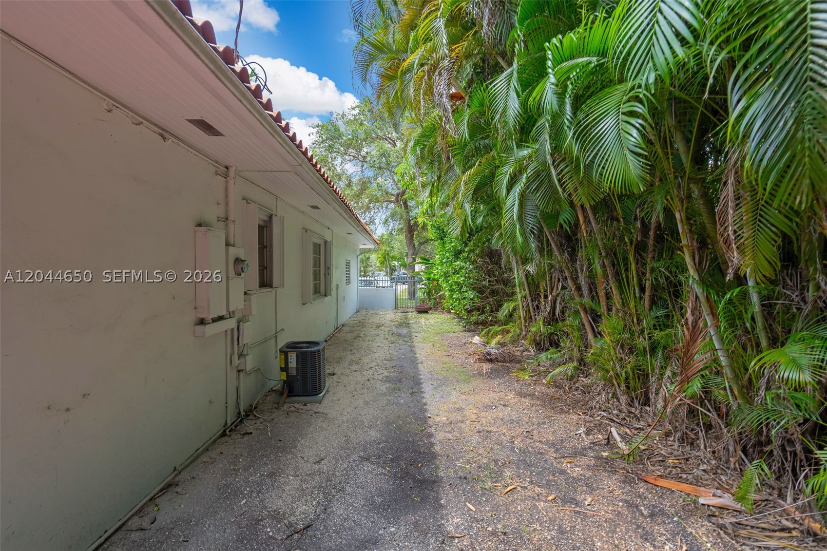 1439 Miller Rd, Coral Gables FL 33146