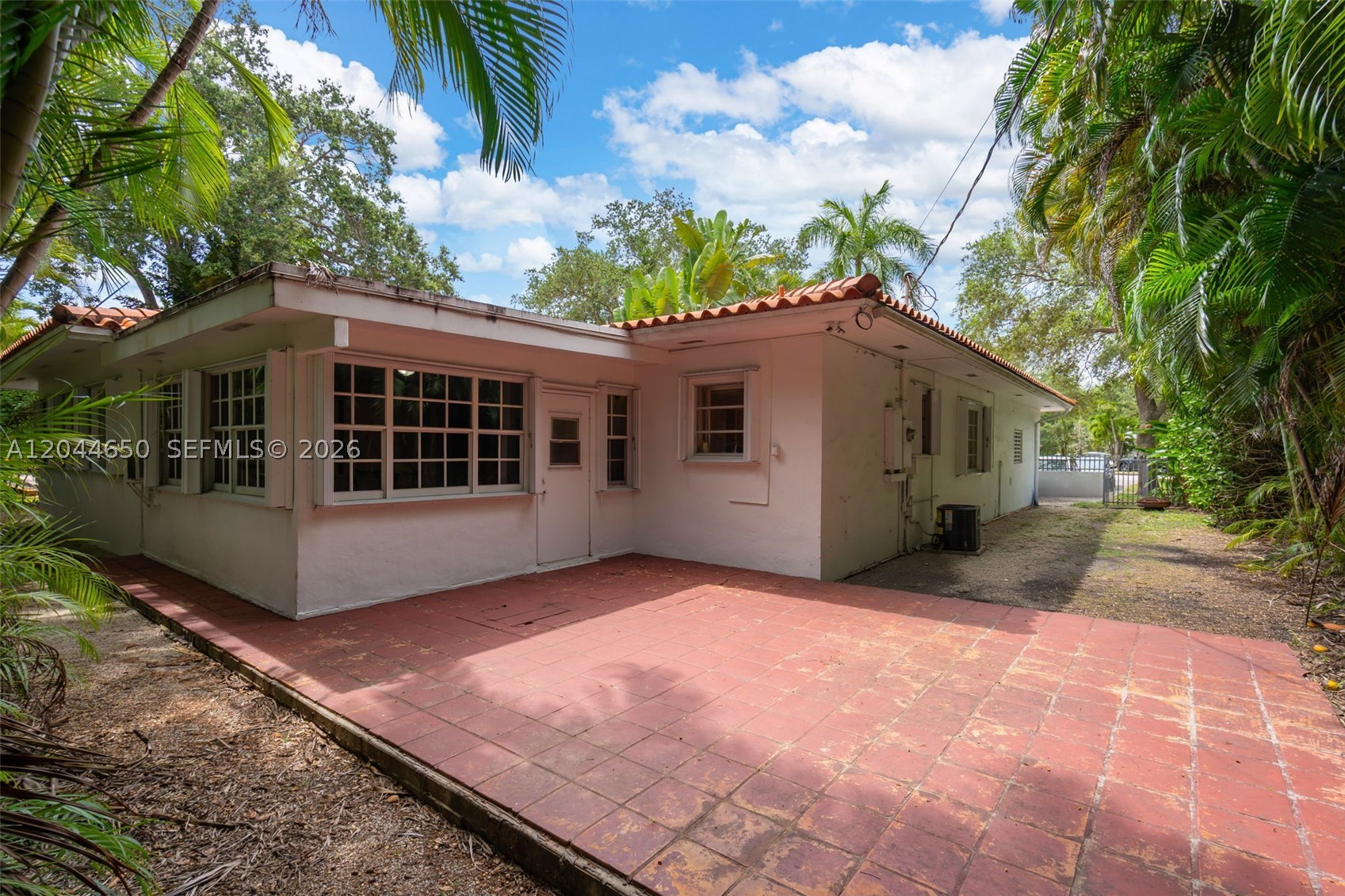 1439 Miller Rd, Coral Gables FL 33146