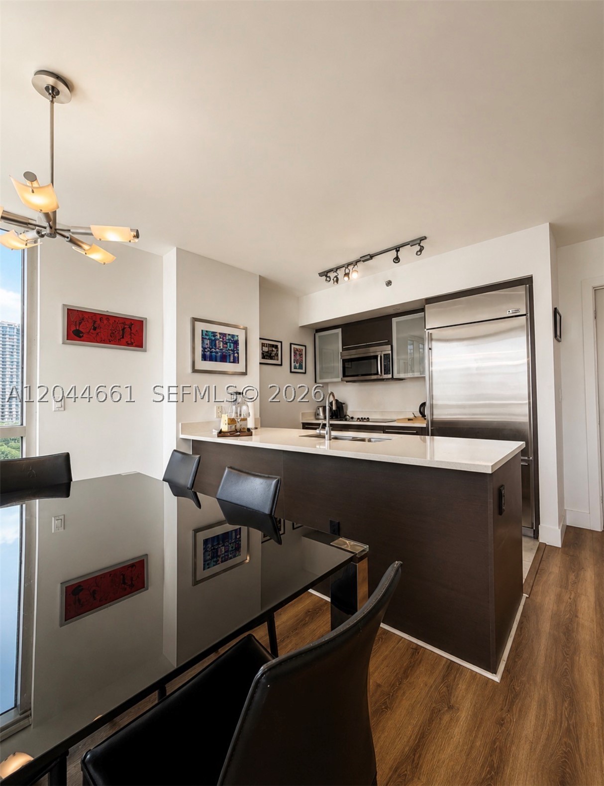 55 SE 6th St #2802, Miami FL 33131