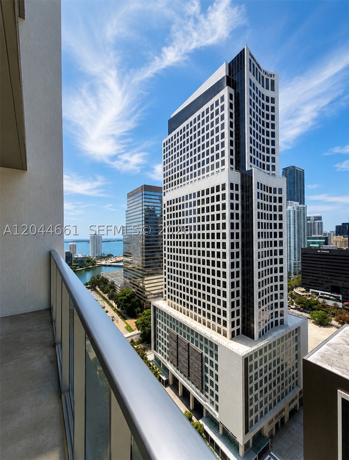 55 SE 6th St #2802, Miami FL 33131