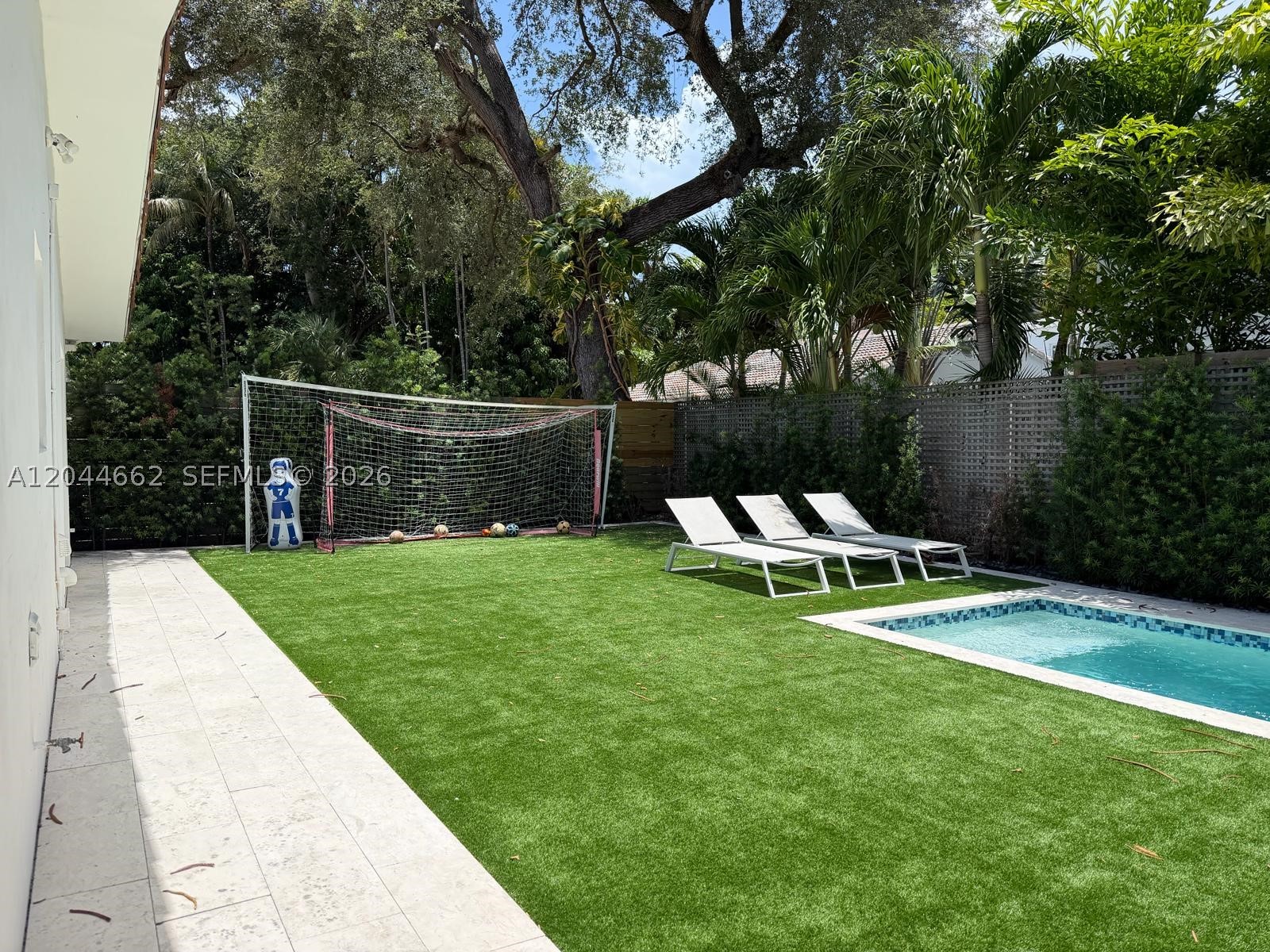 2401 SW 16th Ct, Miami FL 33145