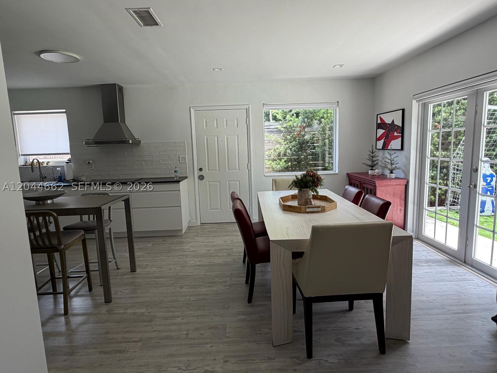 2401 SW 16th Ct, Miami FL 33145
